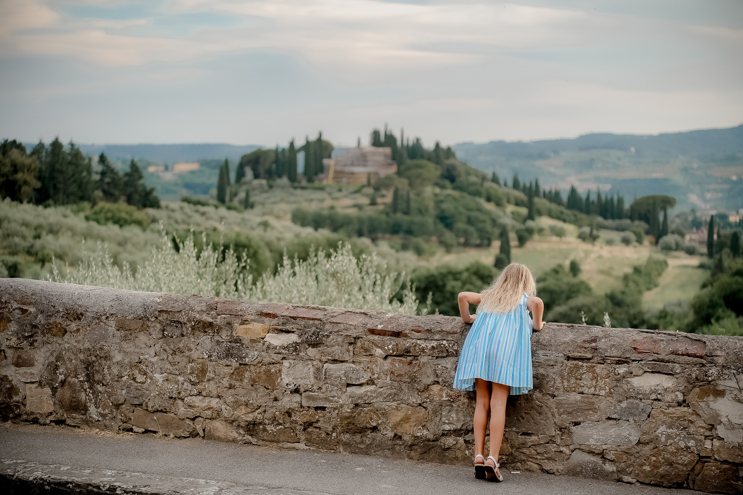 Nicole & Family. Wedding Photographer in Italy