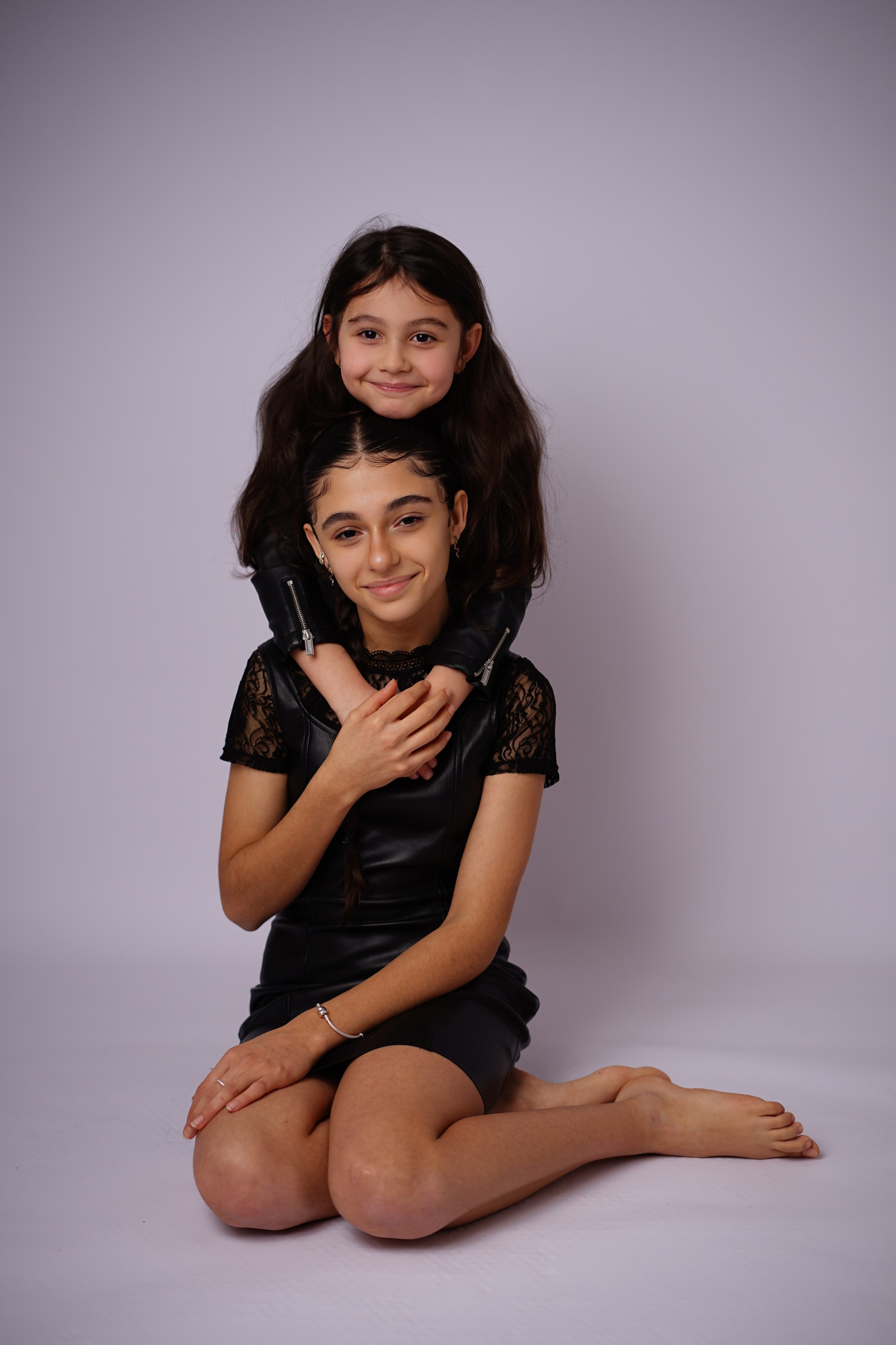 Noir et blanc. Petit trésor photos de famille, grossesse et nouveau-né à Roanne