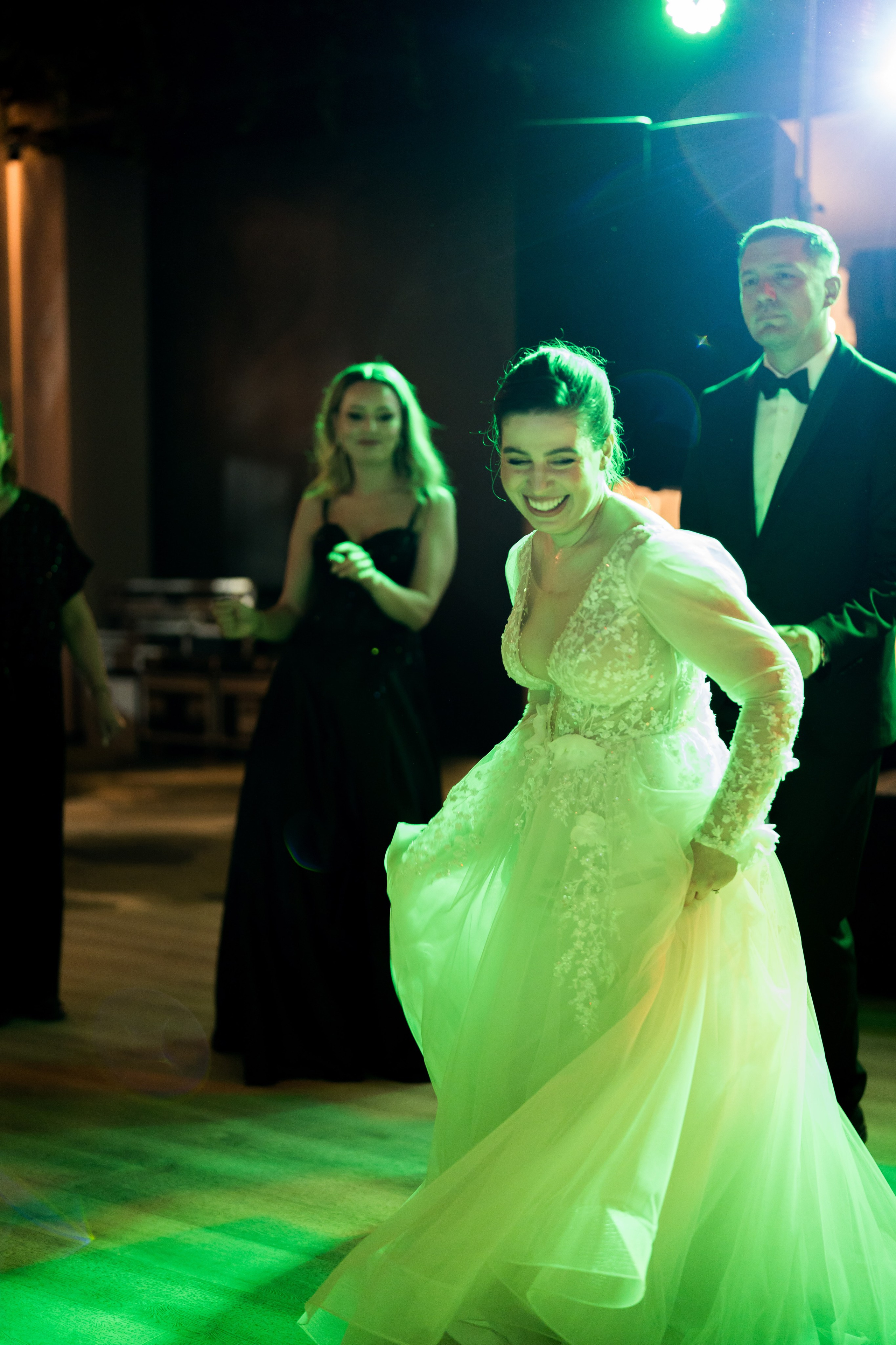 PARTY. Gabriel Florea — Fotograf nuntă București