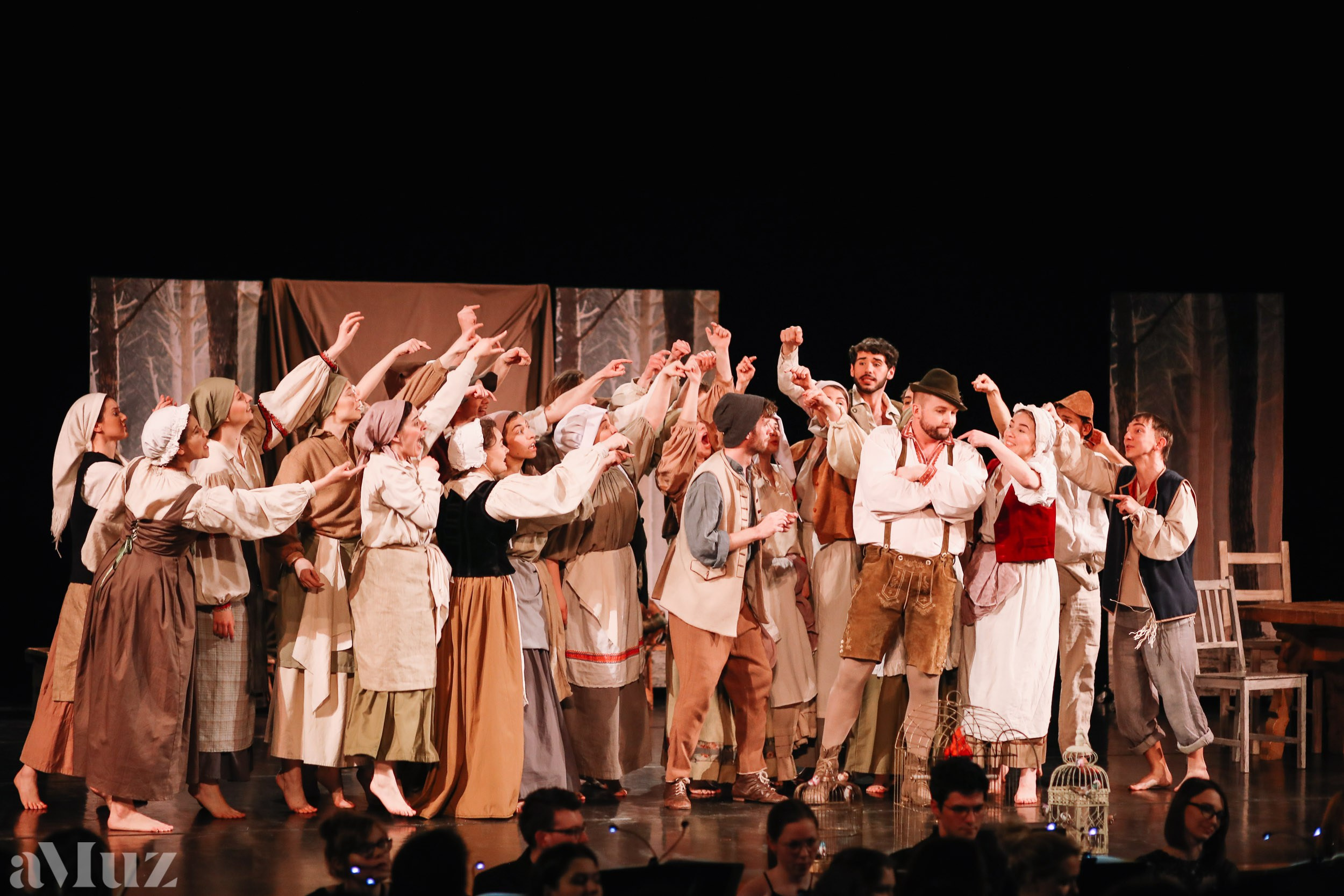 Opera Łąkowa. Fotograf Ślubny Warszawa - Sesje Biznesowe Rodzinne Eventy