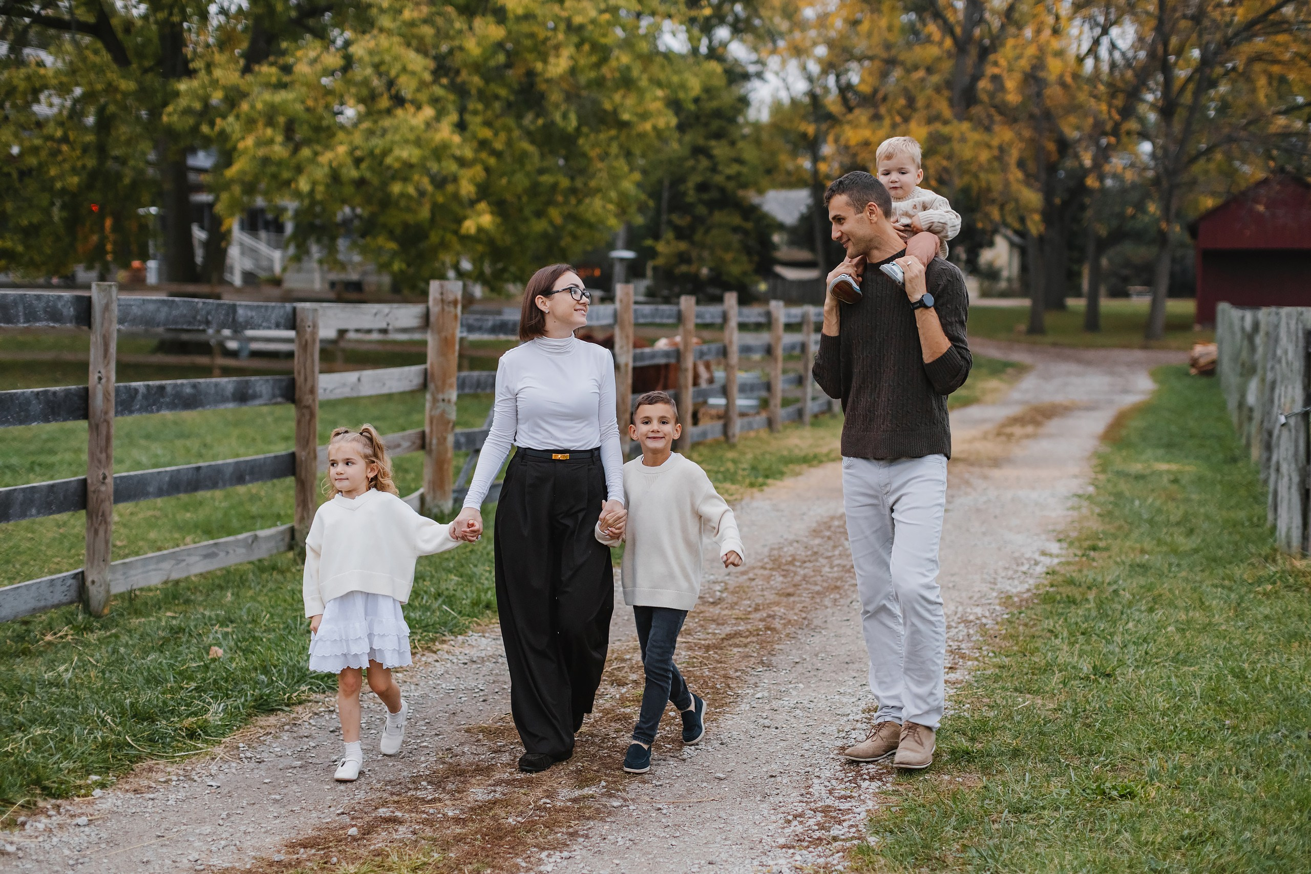 10.18.25 Family Photoshoot. Wedding family event photographer in Chicago Nick Yushevich