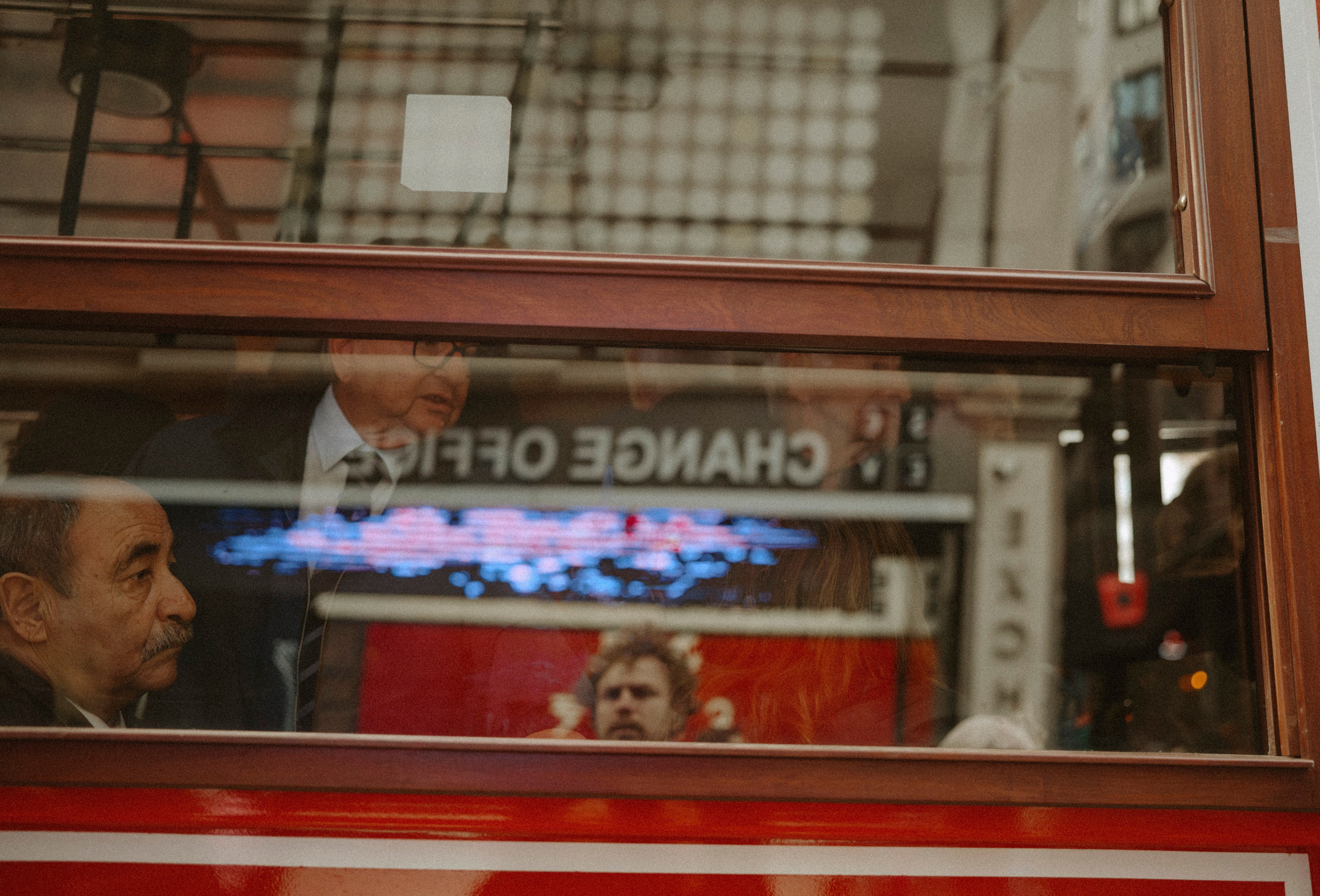 СТАМБУЛ. Стрит-фотография, полная абсурда, идиотизма и красоты