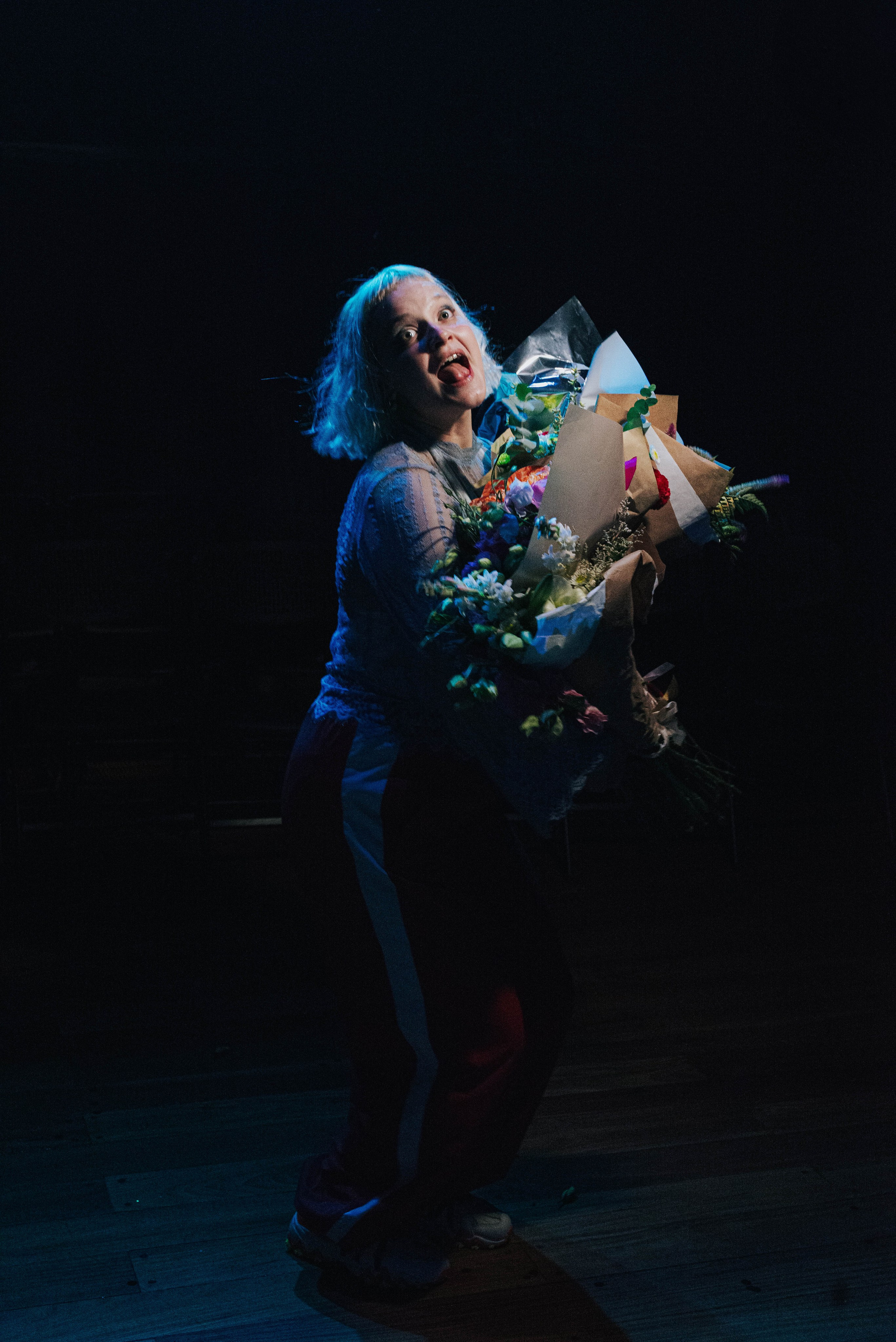 Анонс. Полковник и птицы. Фотограф @elmirkami в городе Буэнос-Айрес