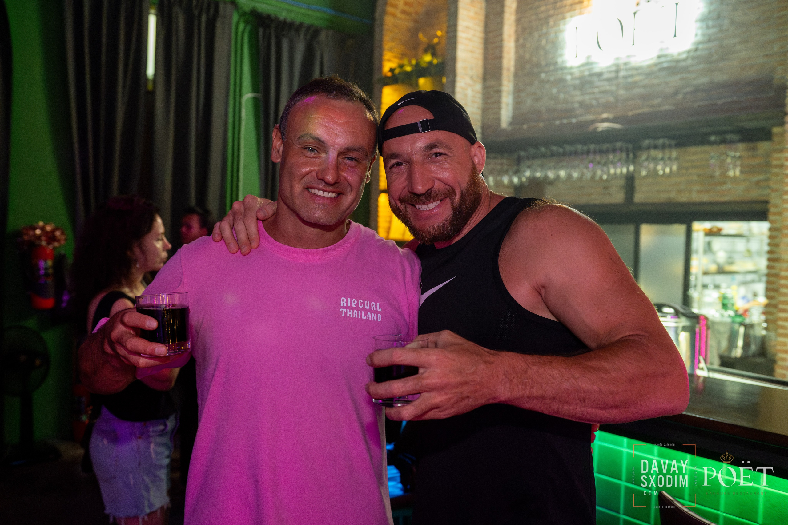 Ночь караоке | Фоторепортаж | Видеорепортаж | Афиша | DAVAYSXODIM.com PHUKET. АФИША|ФОТОРЕПОРТАЖИ|ИВЕНТЫ|ПХУКЕТ