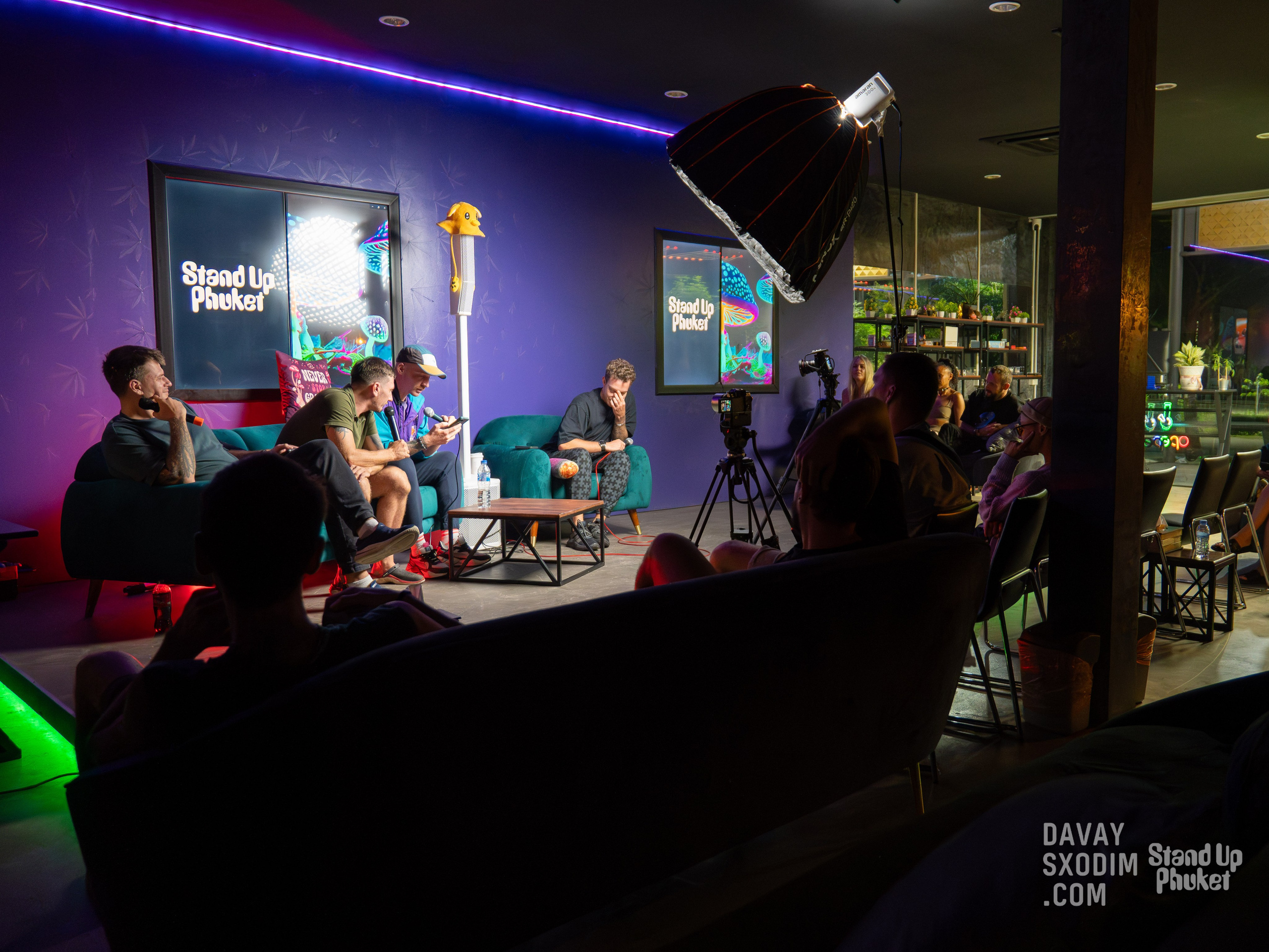 Standup-шоу «Тай-Болтай» | Фоторепортаж | Афиша | DAVAYSXODIM.com PHUKET. АФИША|ФОТОРЕПОРТАЖИ|ИВЕНТЫ|ПХУКЕТ