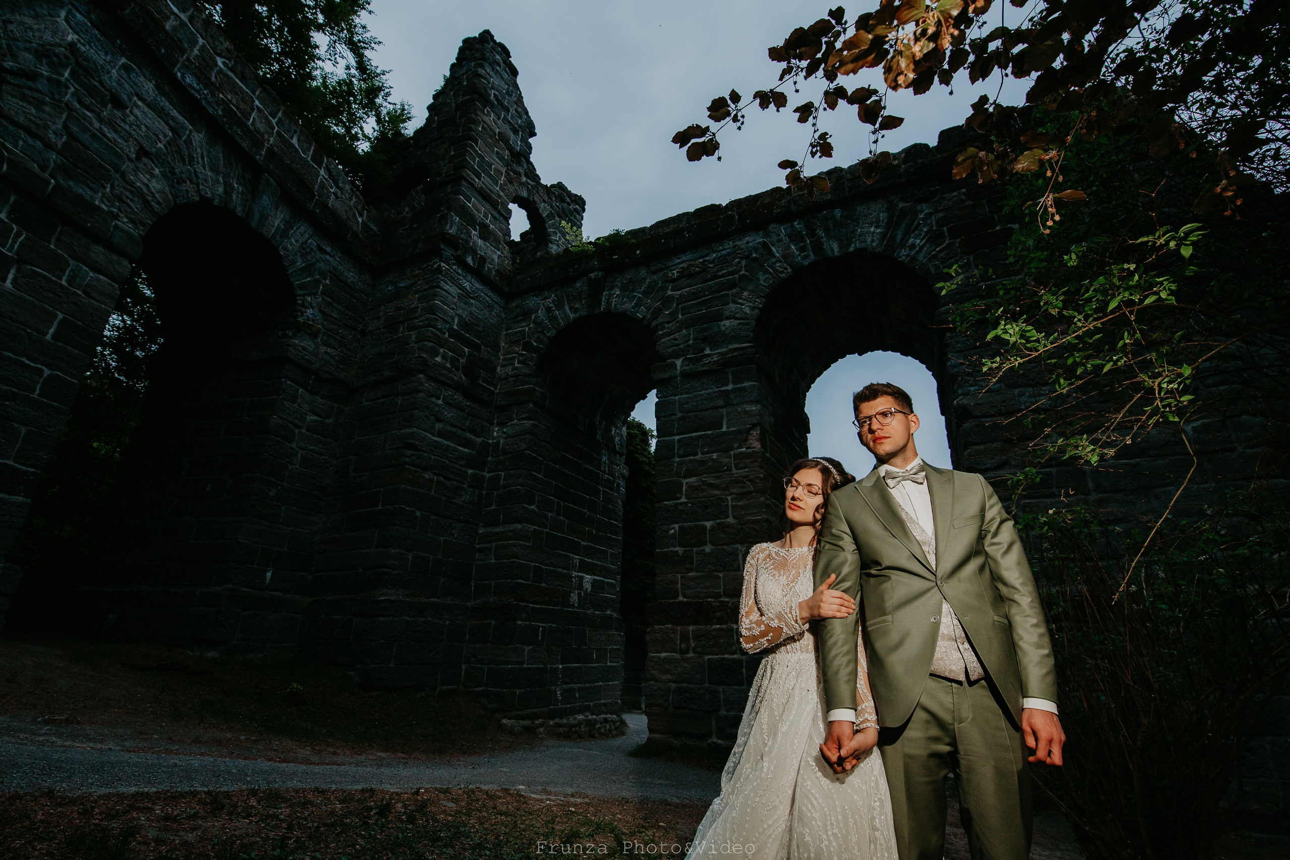 Diana & Cristian / Trash the dress. Foto / Video nunta Deva, Hunedoara