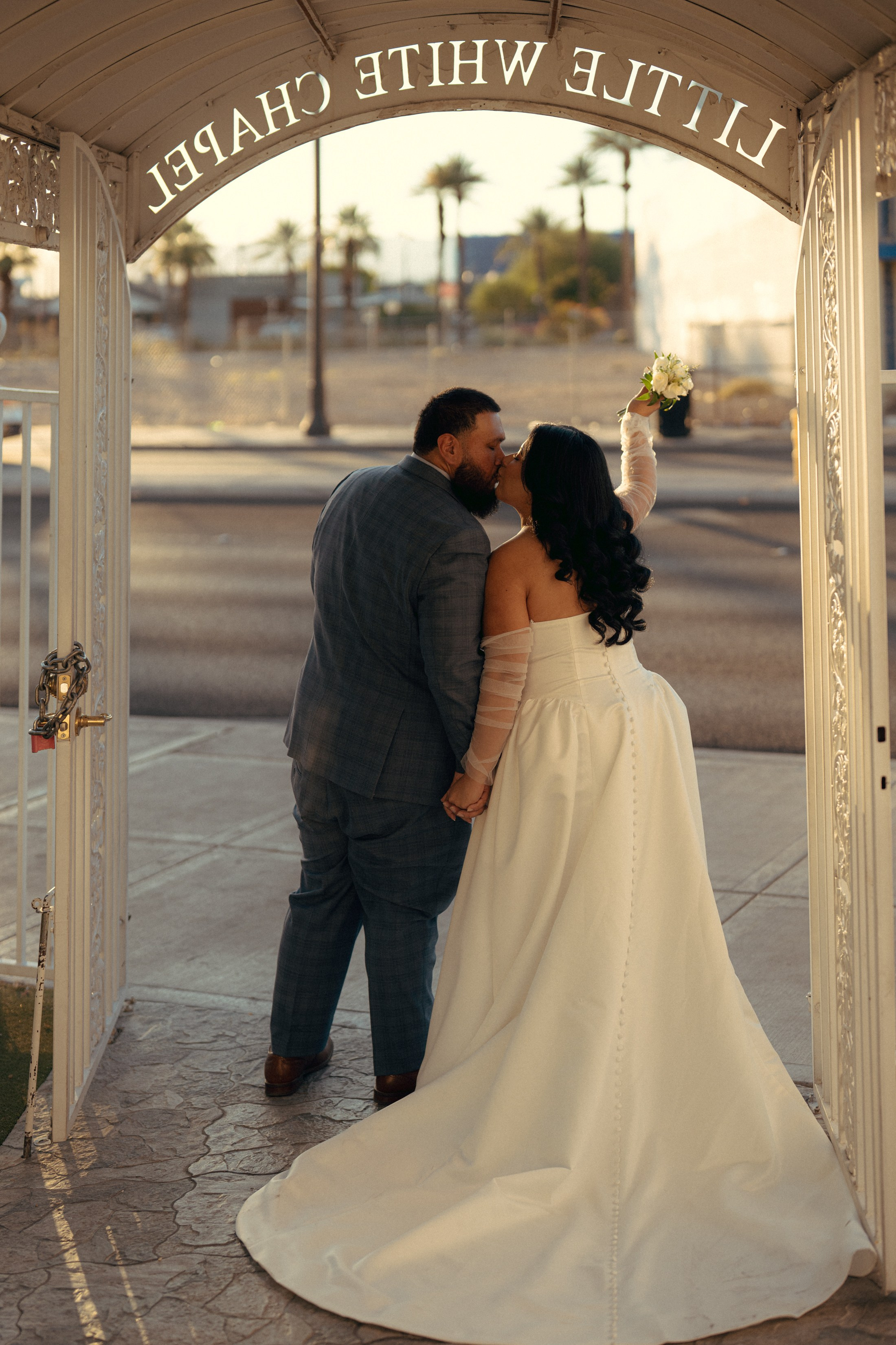 Miriam&Tino. Wedding & elopement photographer Viktoriya Kravtsov. Las Vegas