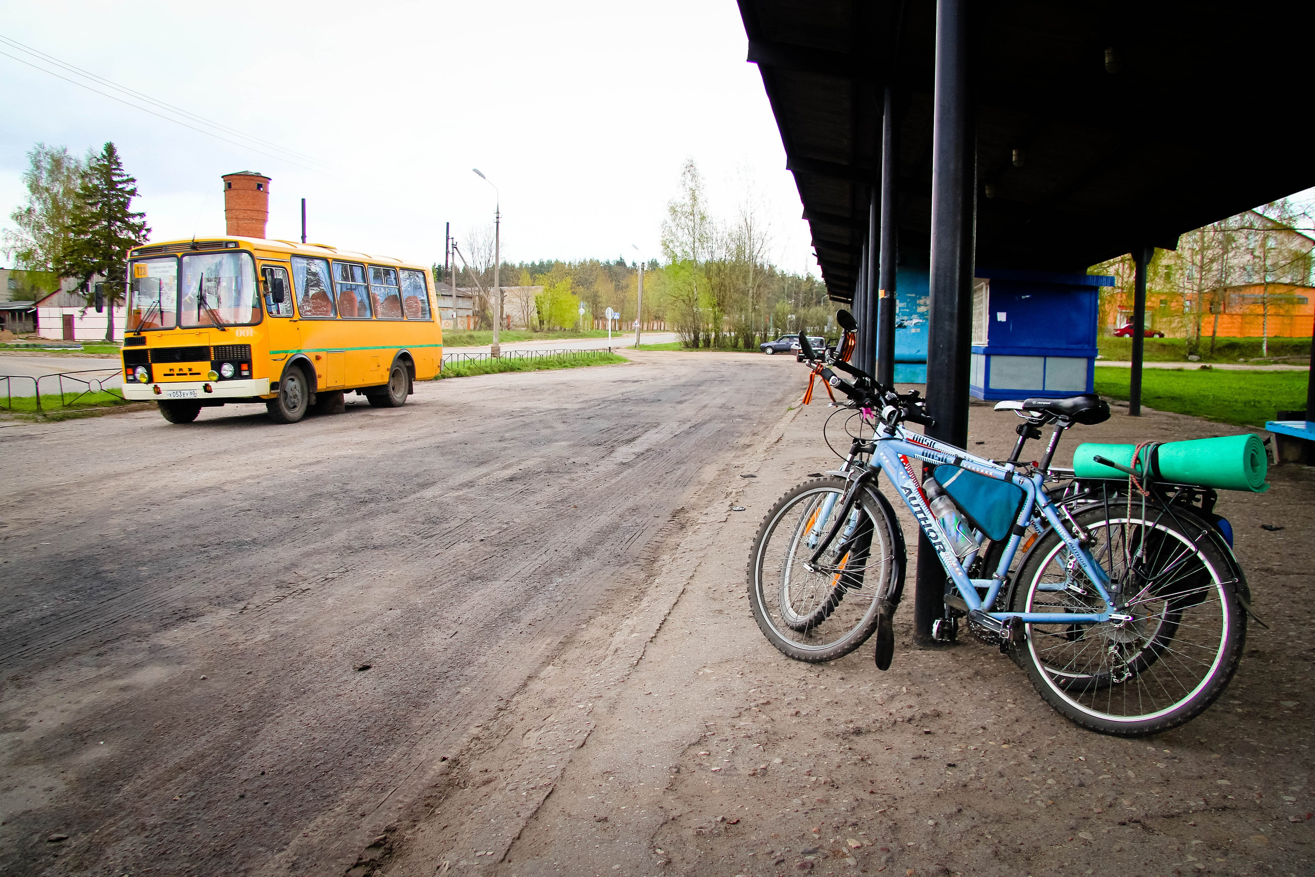 2012. Стрит-фотография, полная абсурда, идиотизма и красоты