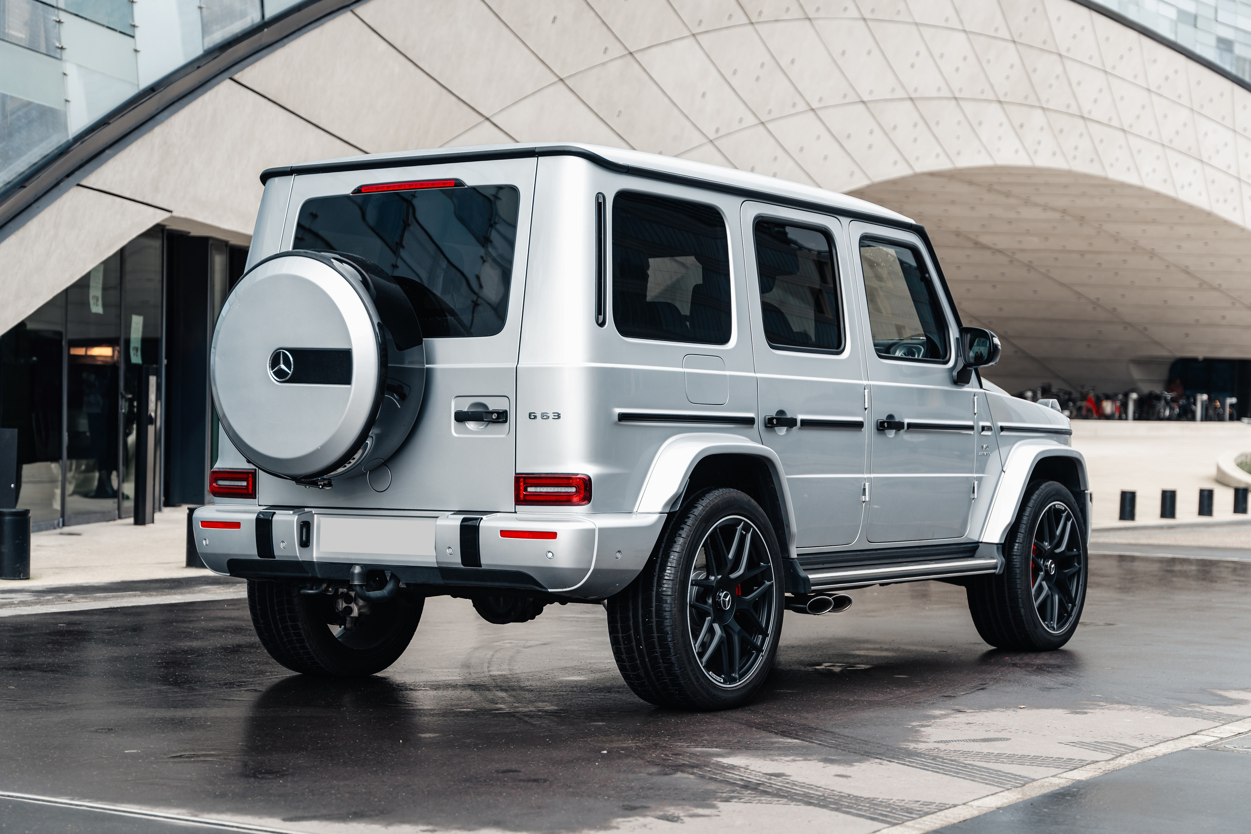 Mercedes-Benz G63 AMG. Photographer in Paris — Vitalii Motruk