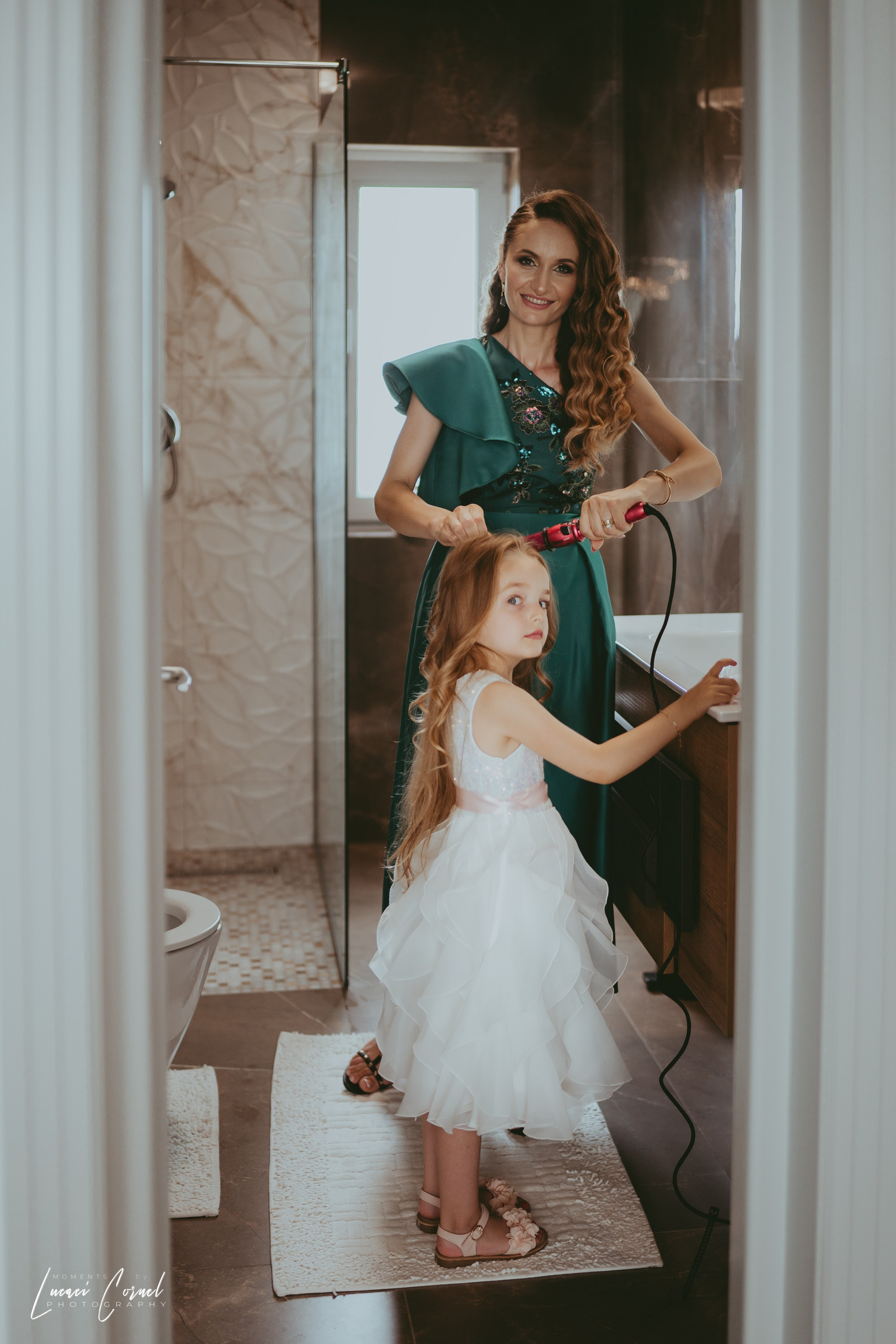 Familie – Amintiri de neuitat. Fotograf de nuntă, corporate, botezuri, majorate și aniversări Roman, Lucaci Cornel