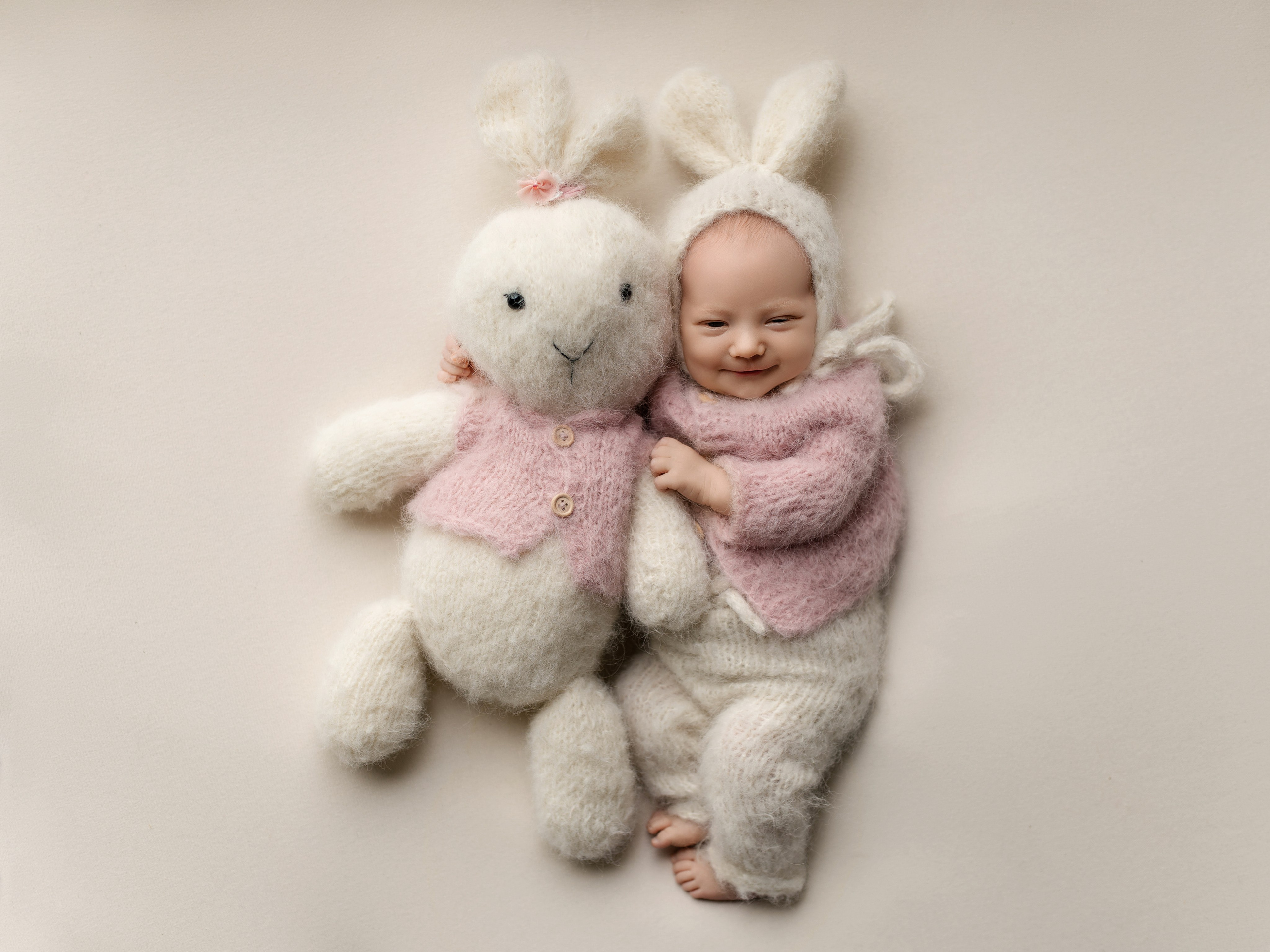 Esu Aleksandra naujagimių ir kudikių fotografė iš Vilniaus