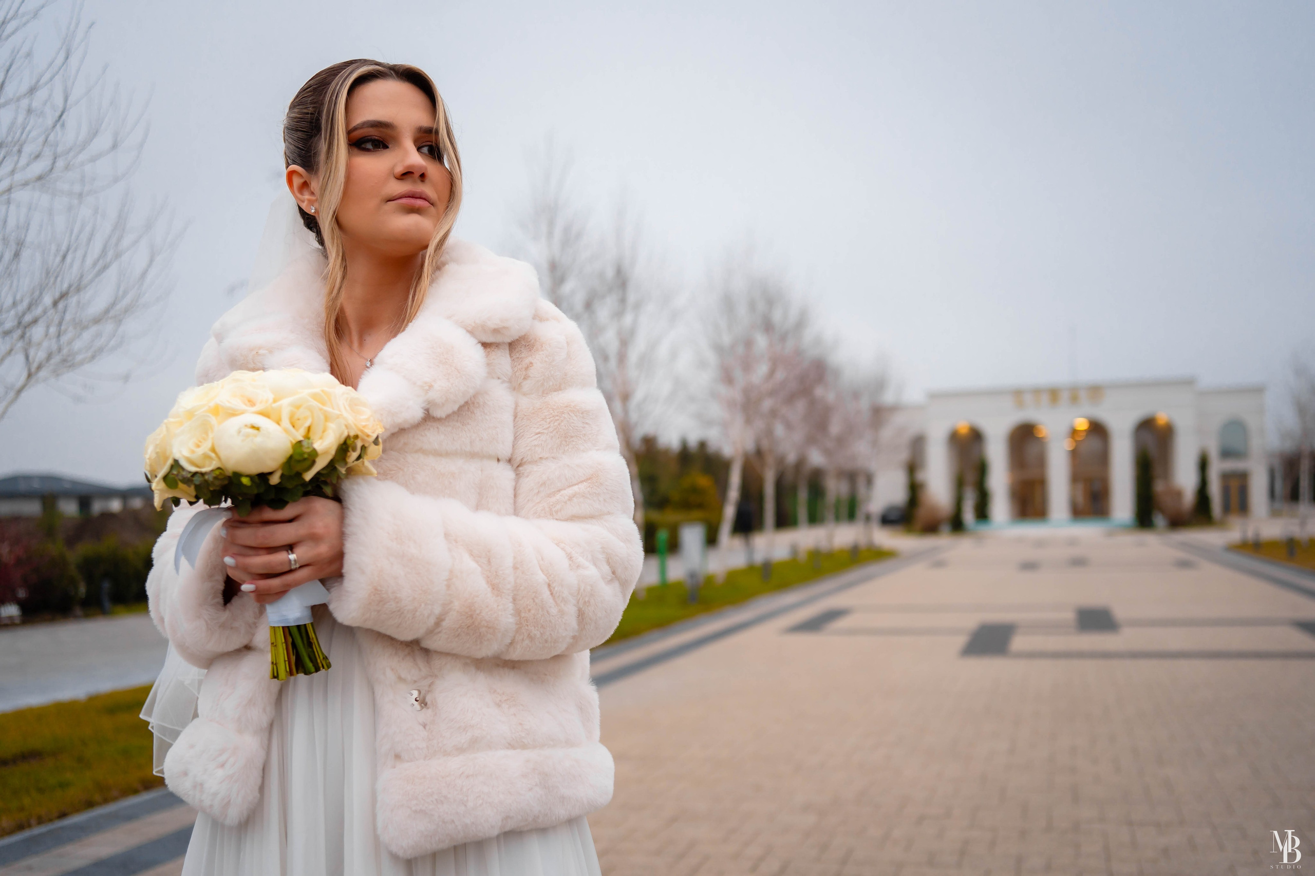 Constantin și Cătălina. MBT STUDIO