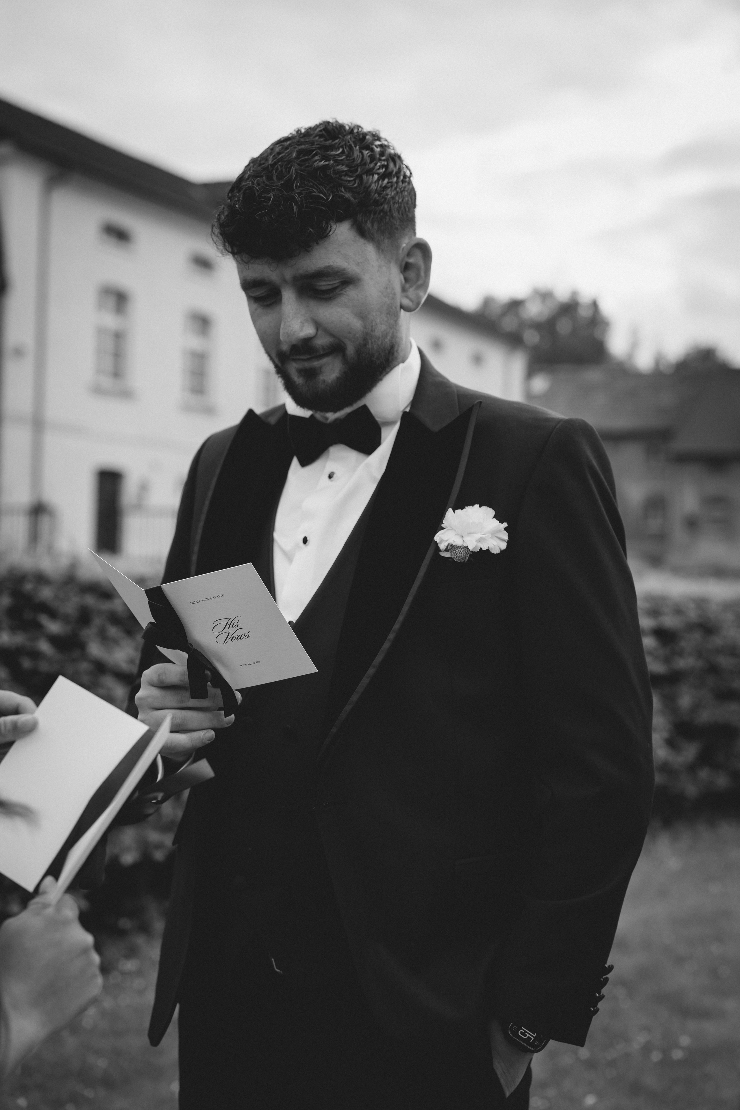 POURNÉA - EDITORIAL WEDDING PHOTOGRAPHY