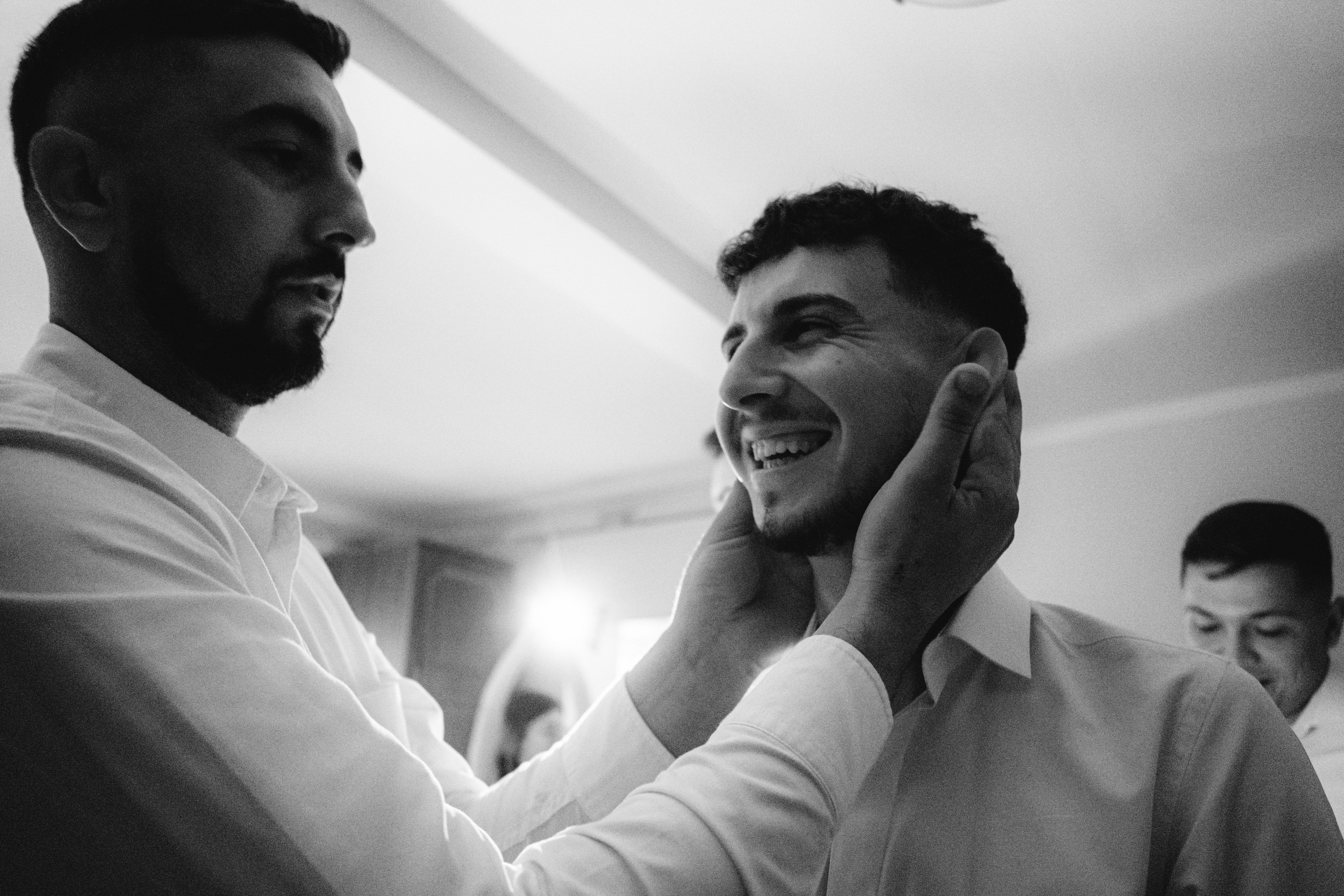 Robert si Mada. Foto-Video Nunta Iasi, Suceava, Bucuresti / Disponibilitate 2025 — 2026 — 2027