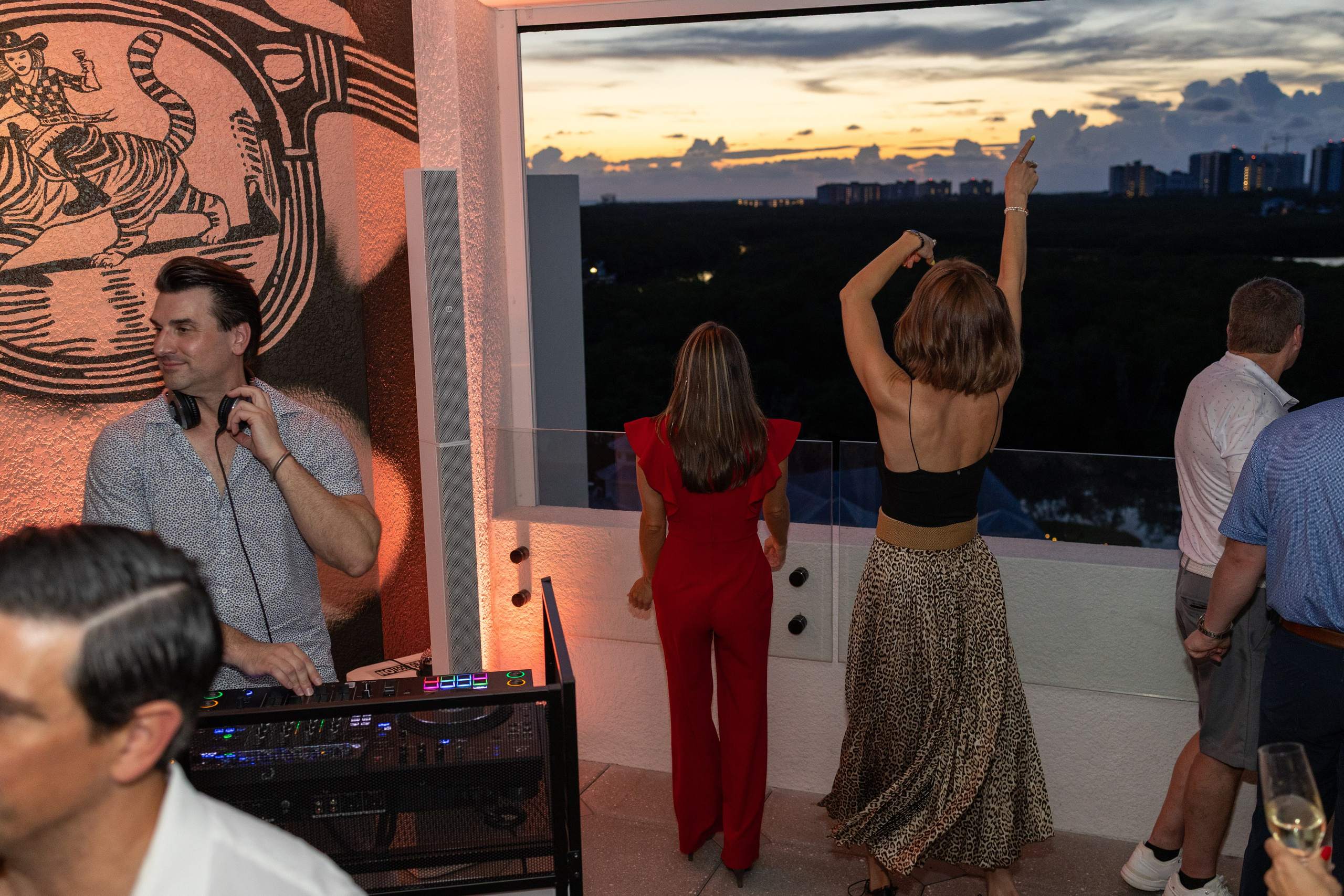 Luara Birthday at the Perry Hotel. Out and About 239