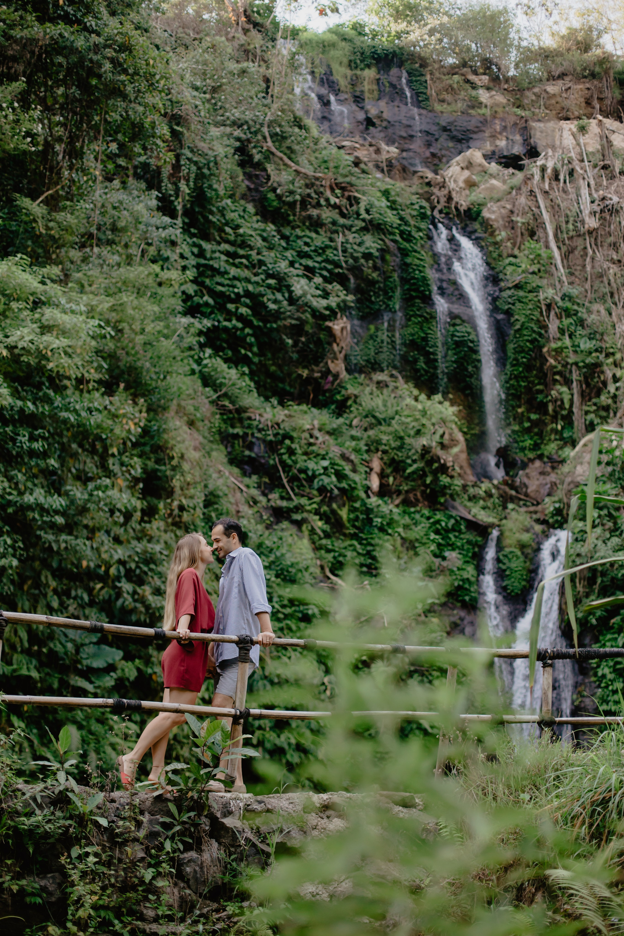 Honeymoon photo shoot in Bali. Female Photographer in Bali