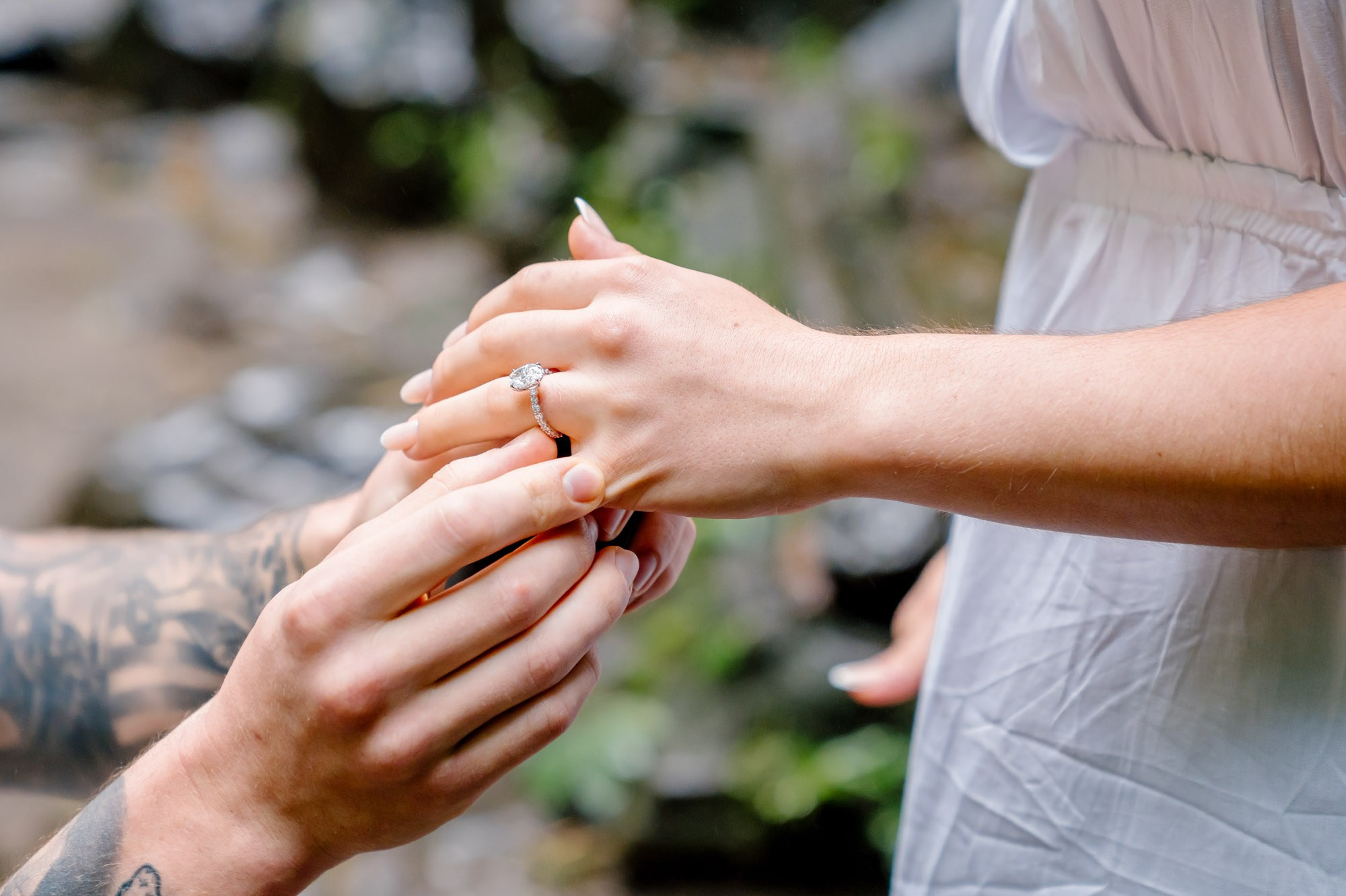 Marriage Proposal. Female Photographer in Bali