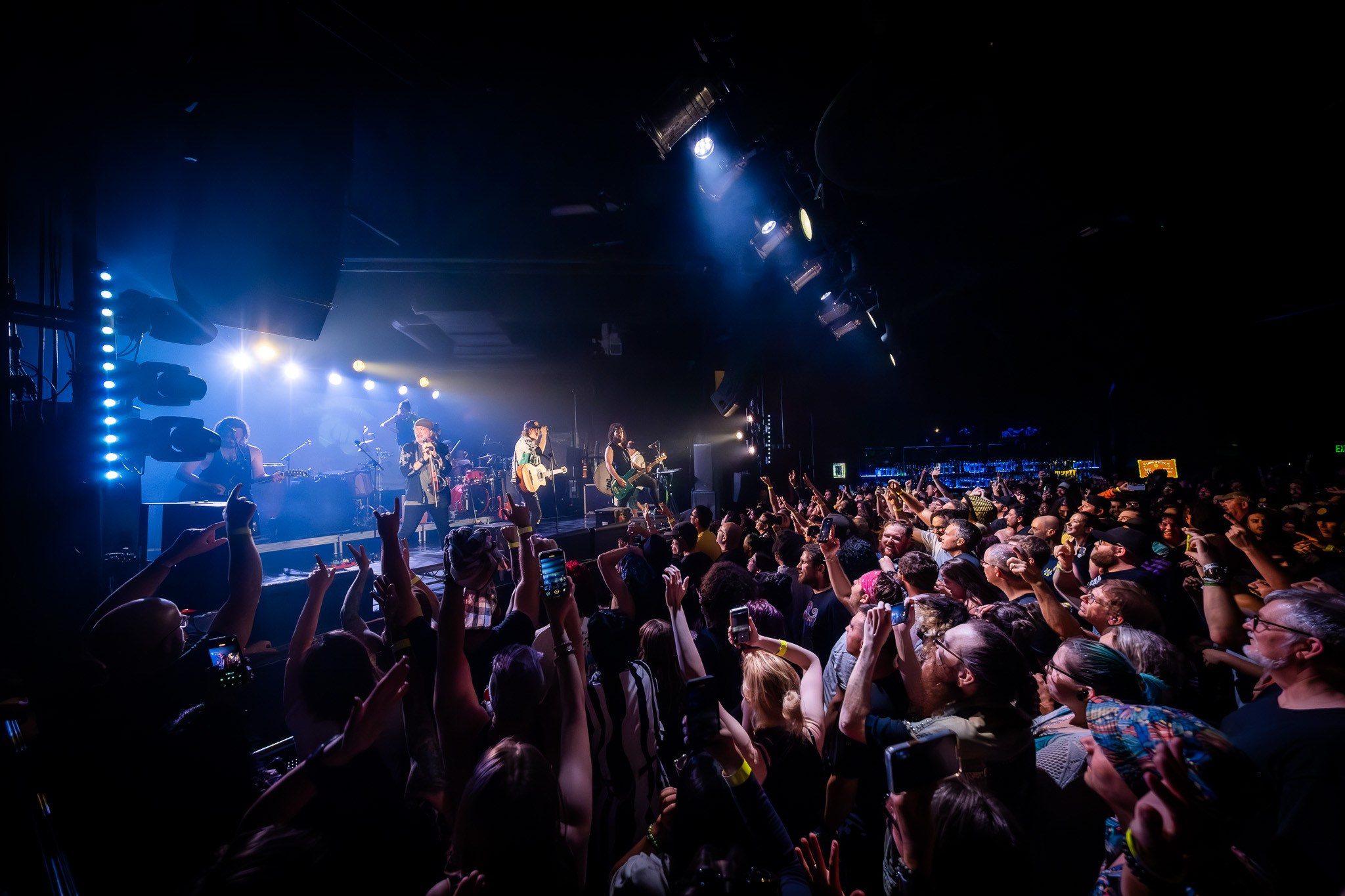 GOGOL BORDELLO / SACRAMENTO. Reportage concert portrait photography in the San Francisco Bay Area