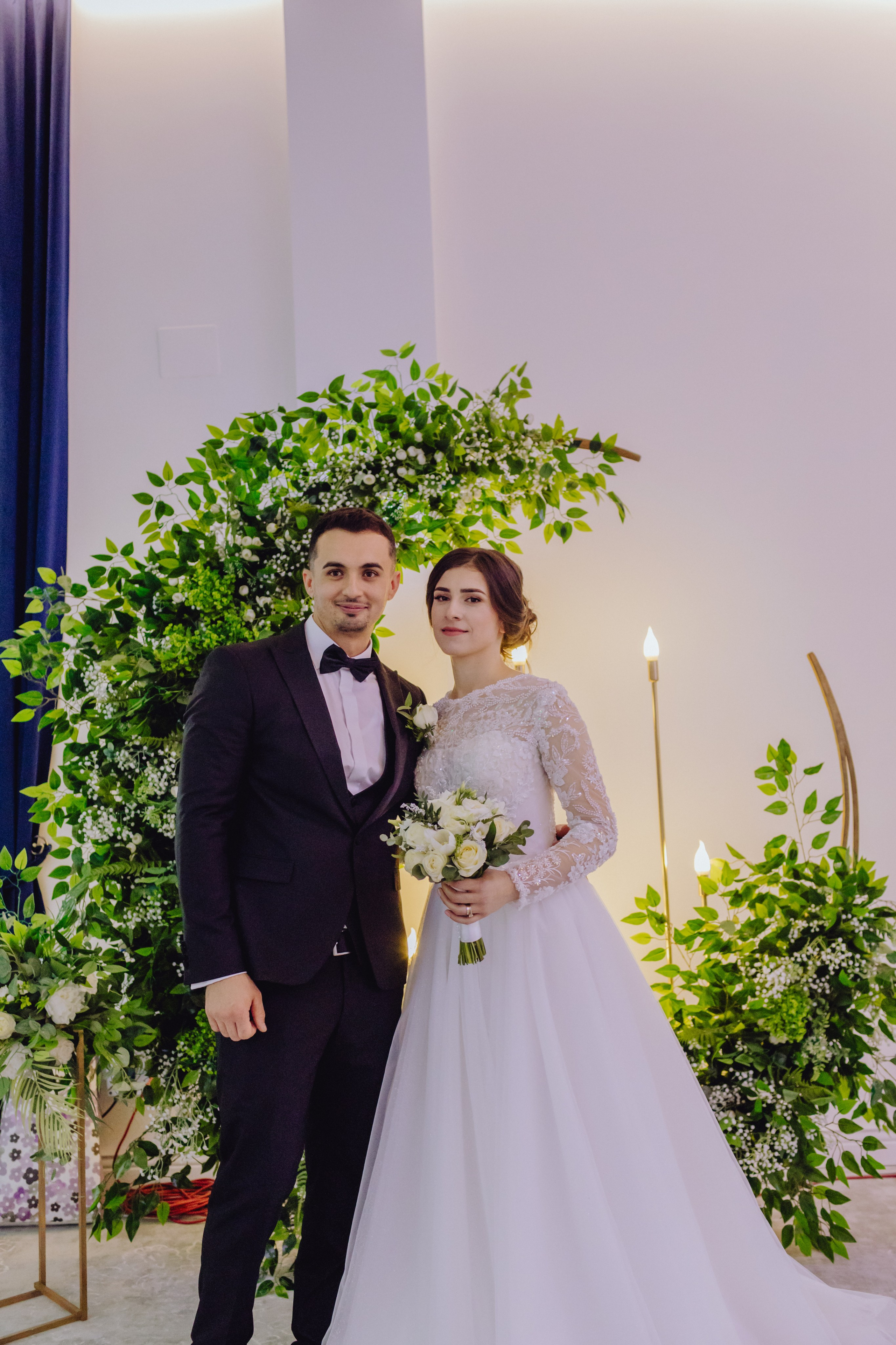 Adi & Angela. Wedding & couple photographer from Romania Rut Vetan