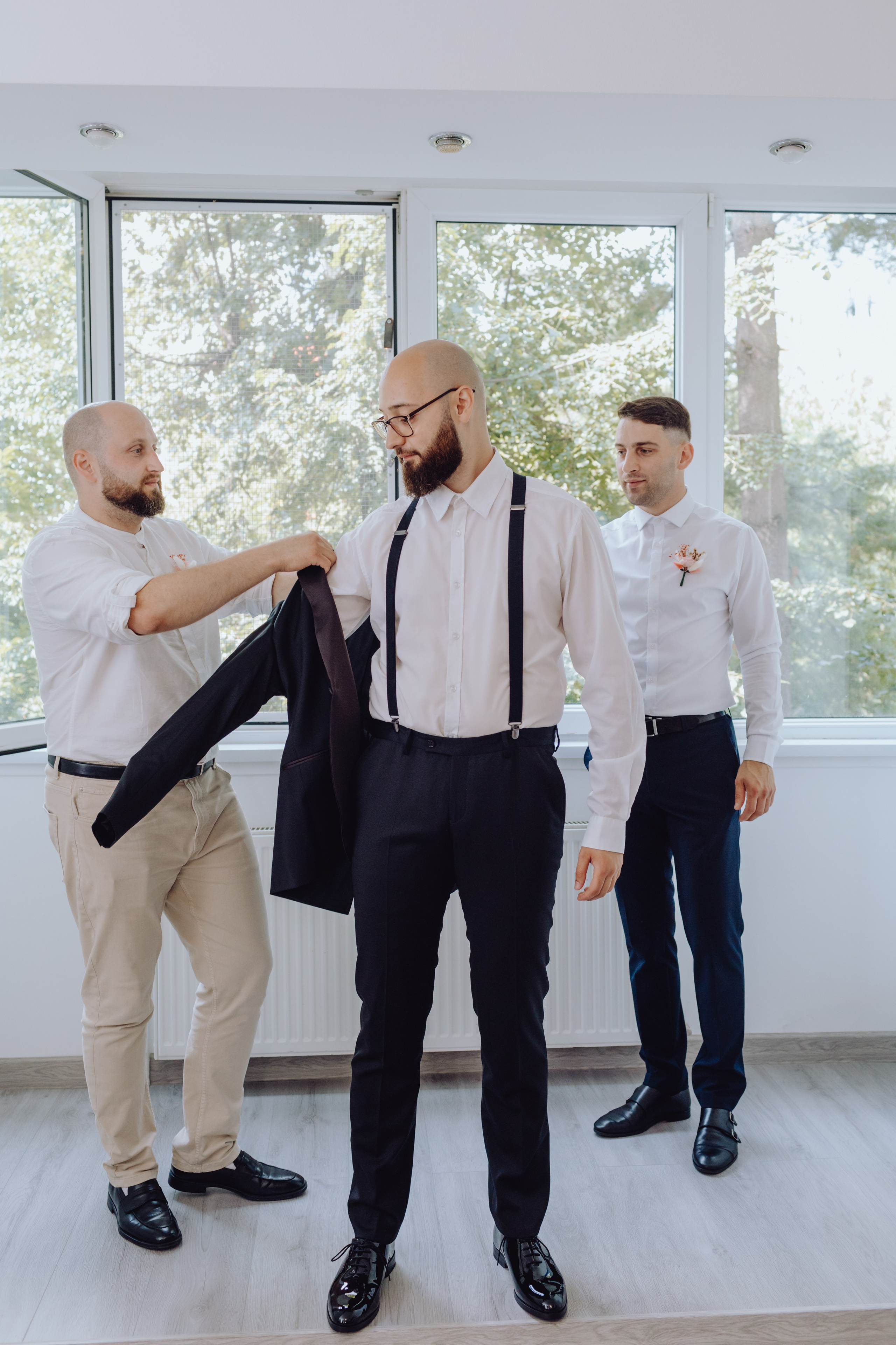 Moise & Delia. Wedding & couple photographer from Romania Rut Vetan