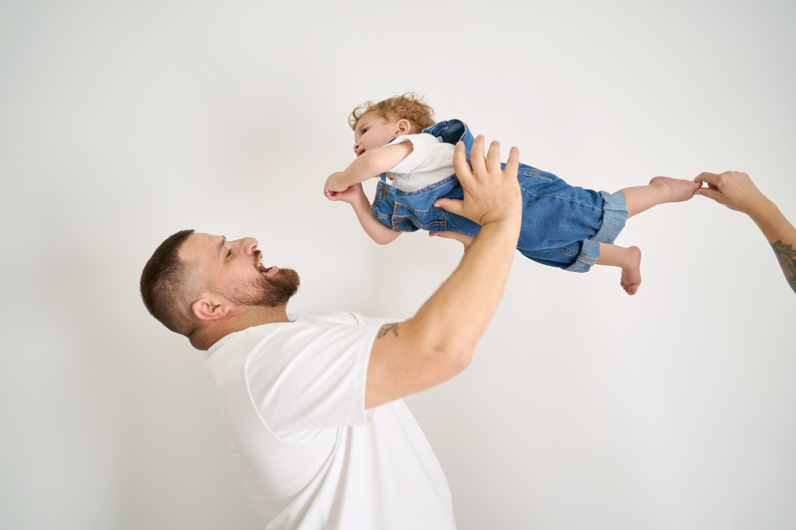 Gilad is 1 year old. צלם אלכס ברט בישראל