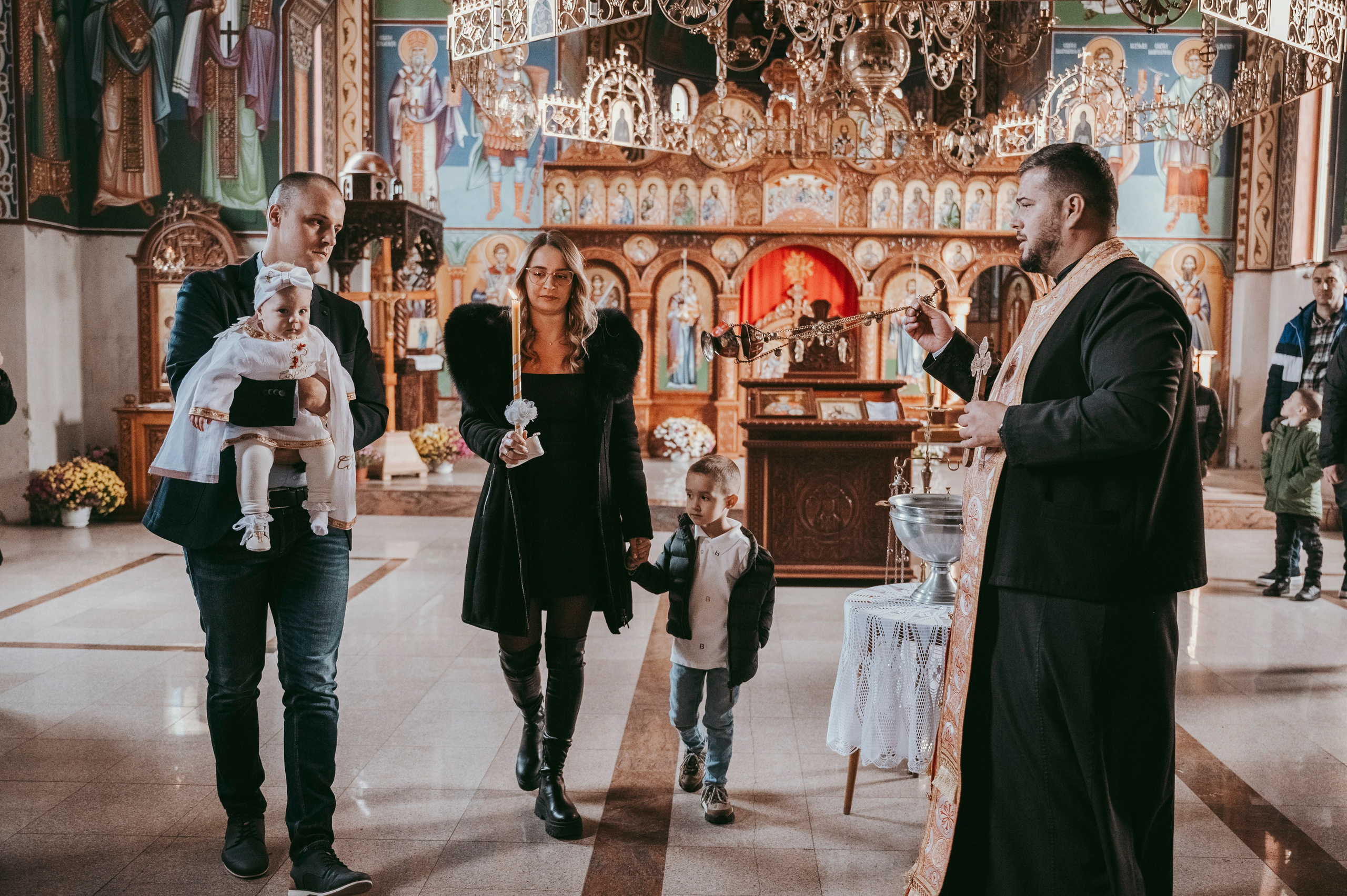 Sofijino krstenje. Deciji i porodicni fotograf u Beogradu Oksana Skendzic