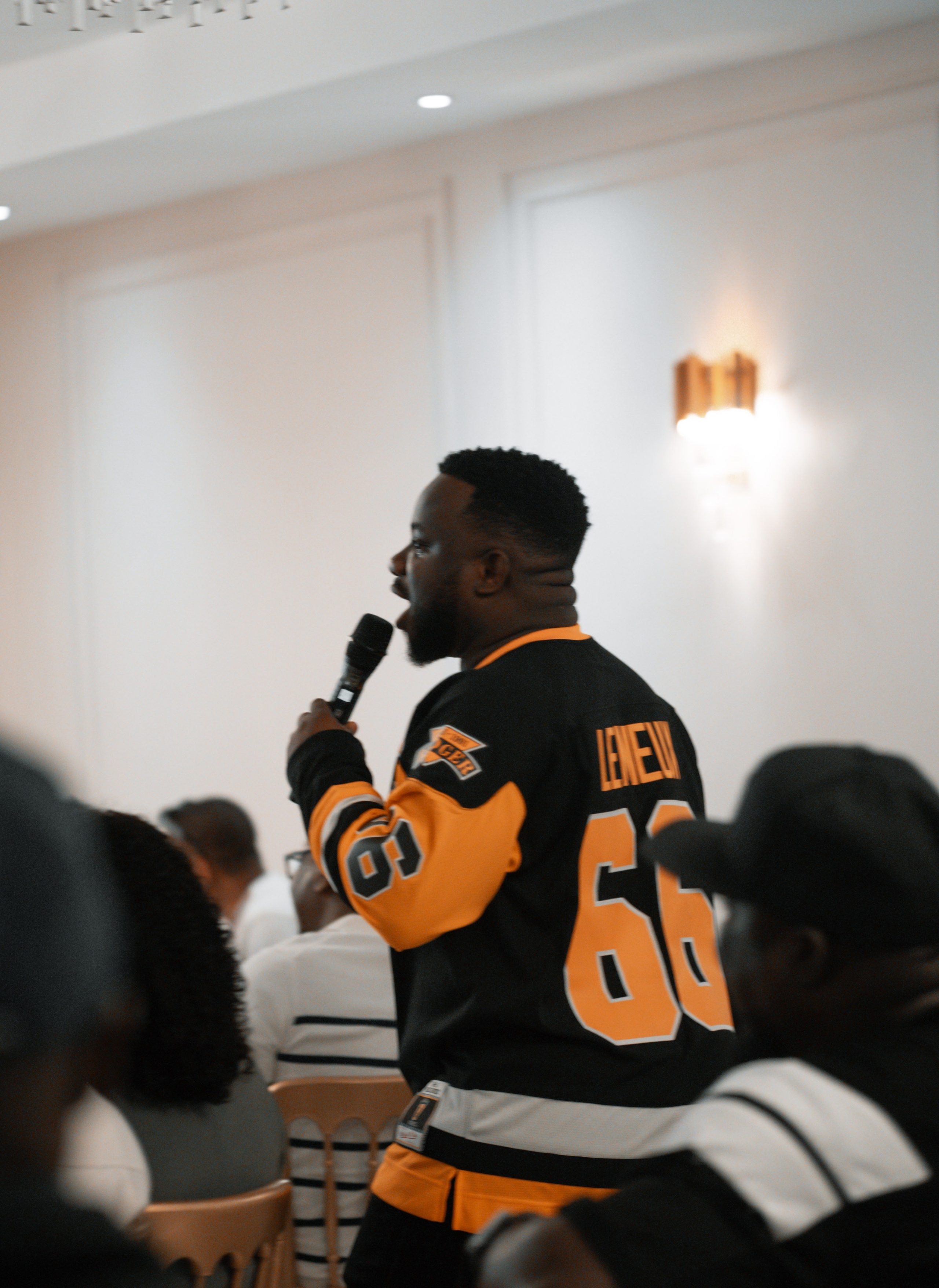 Sabinus Live in Birmingham. Sola SLY | London Photographer and Videographer