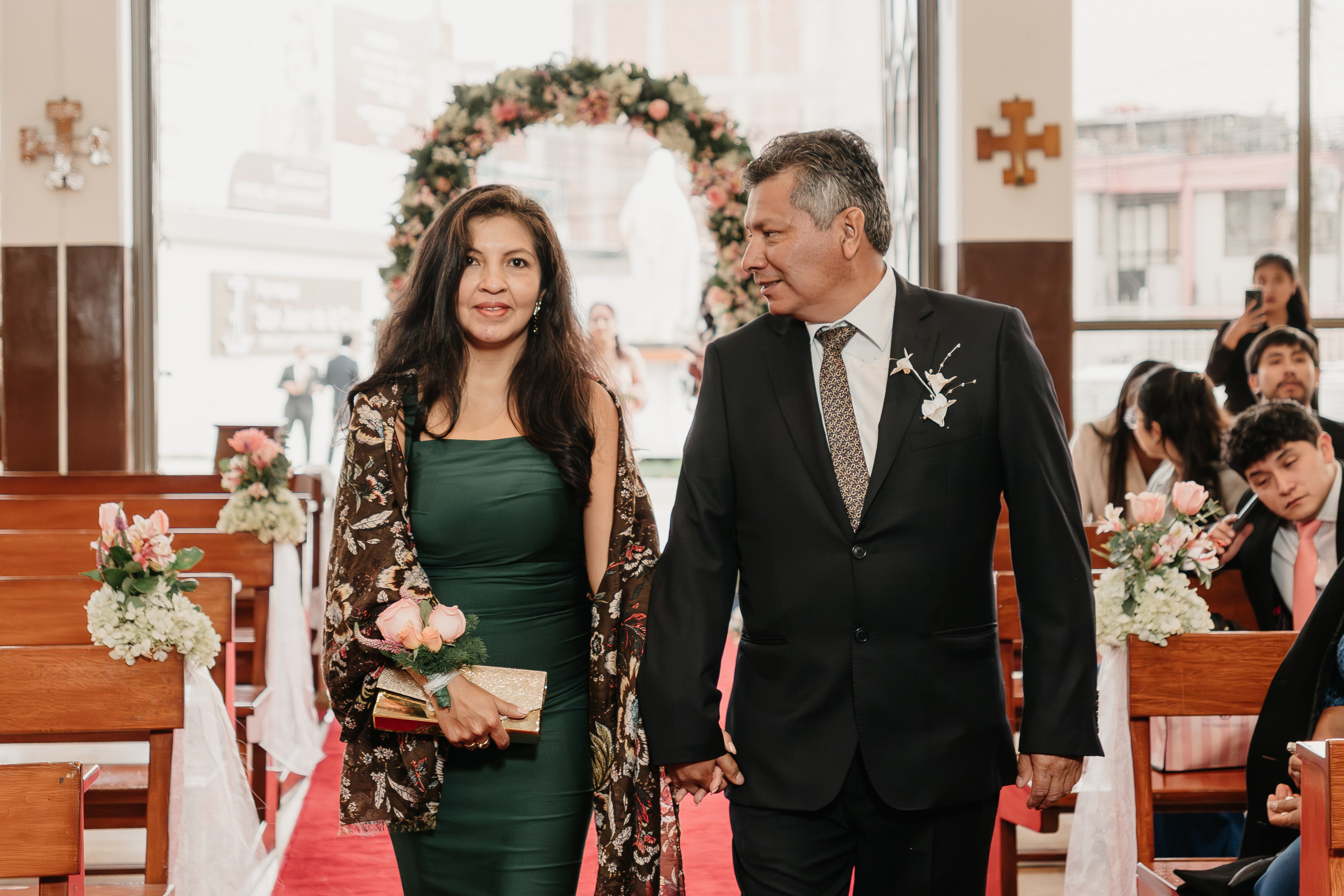 ALEJANDRA + RODRIGO BODA RELIGIOSA. Studio KVTA | Fotografía y Video de Bodas en Arequipa