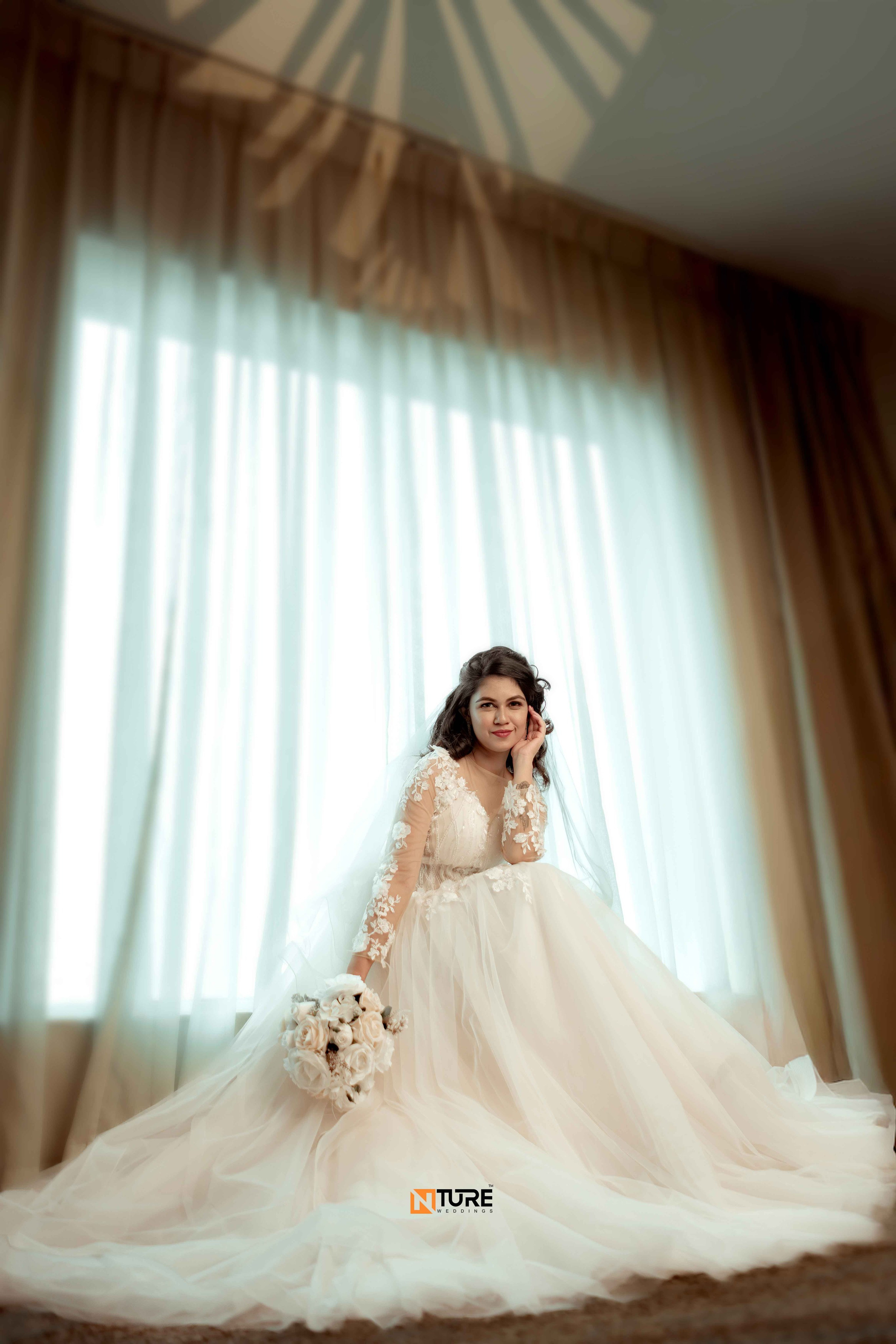 PHOTOS. NTURE WEDDING