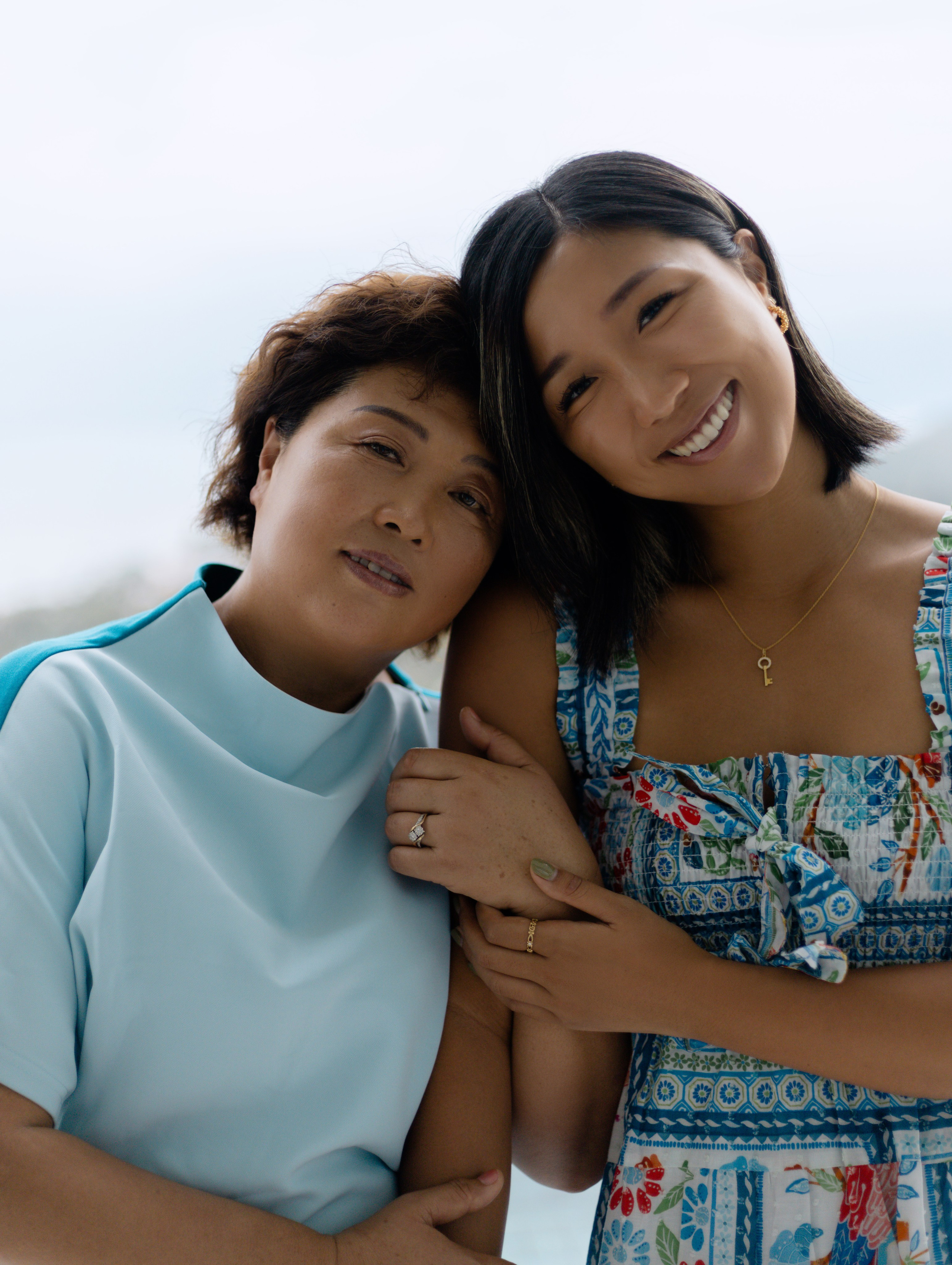 FAMILY PHOTO SHOOT. HOME