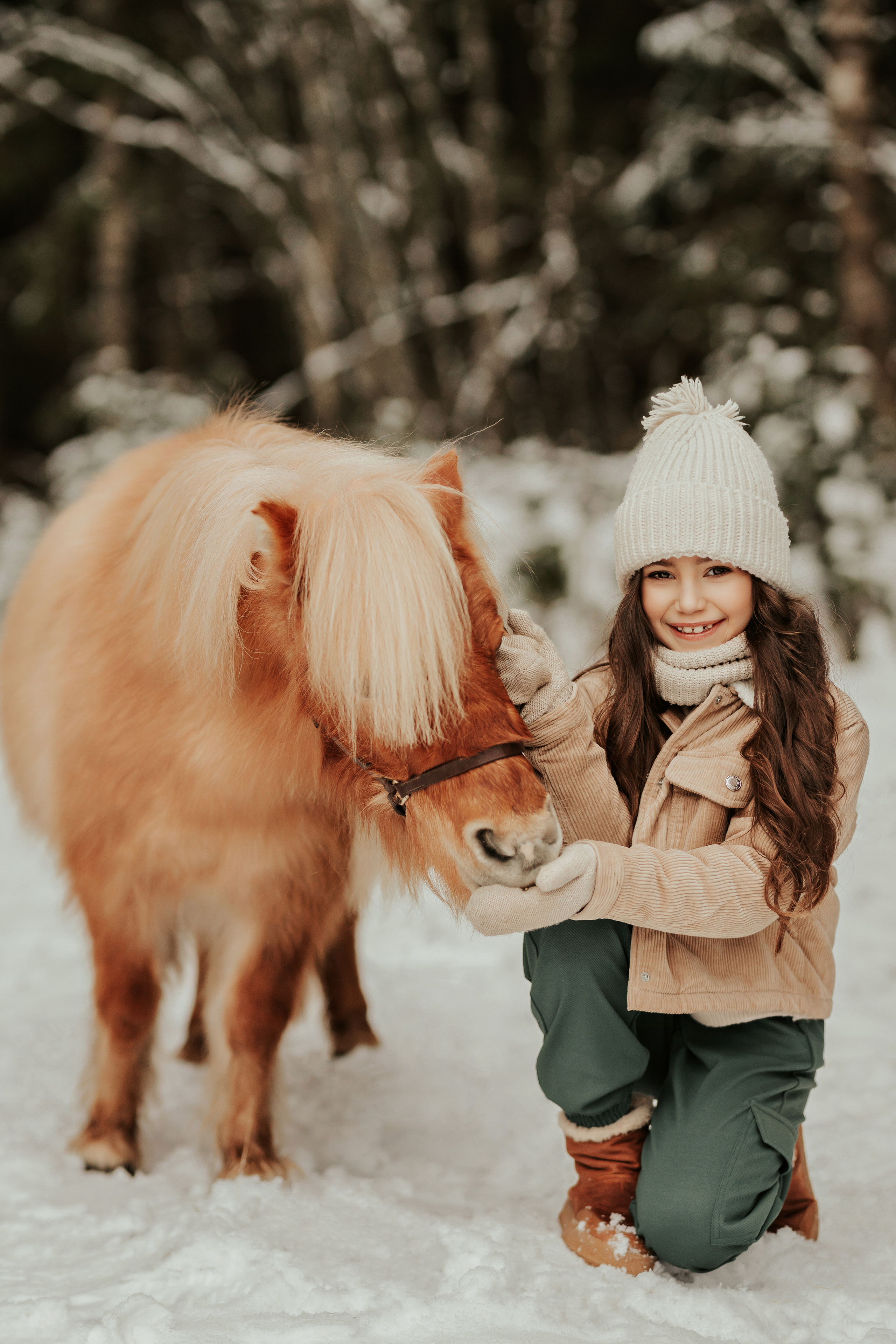 София и Микаэль с пони. ФОТОГРАФ |ЛАТВИЯ | ДАУГАВПИЛС|
