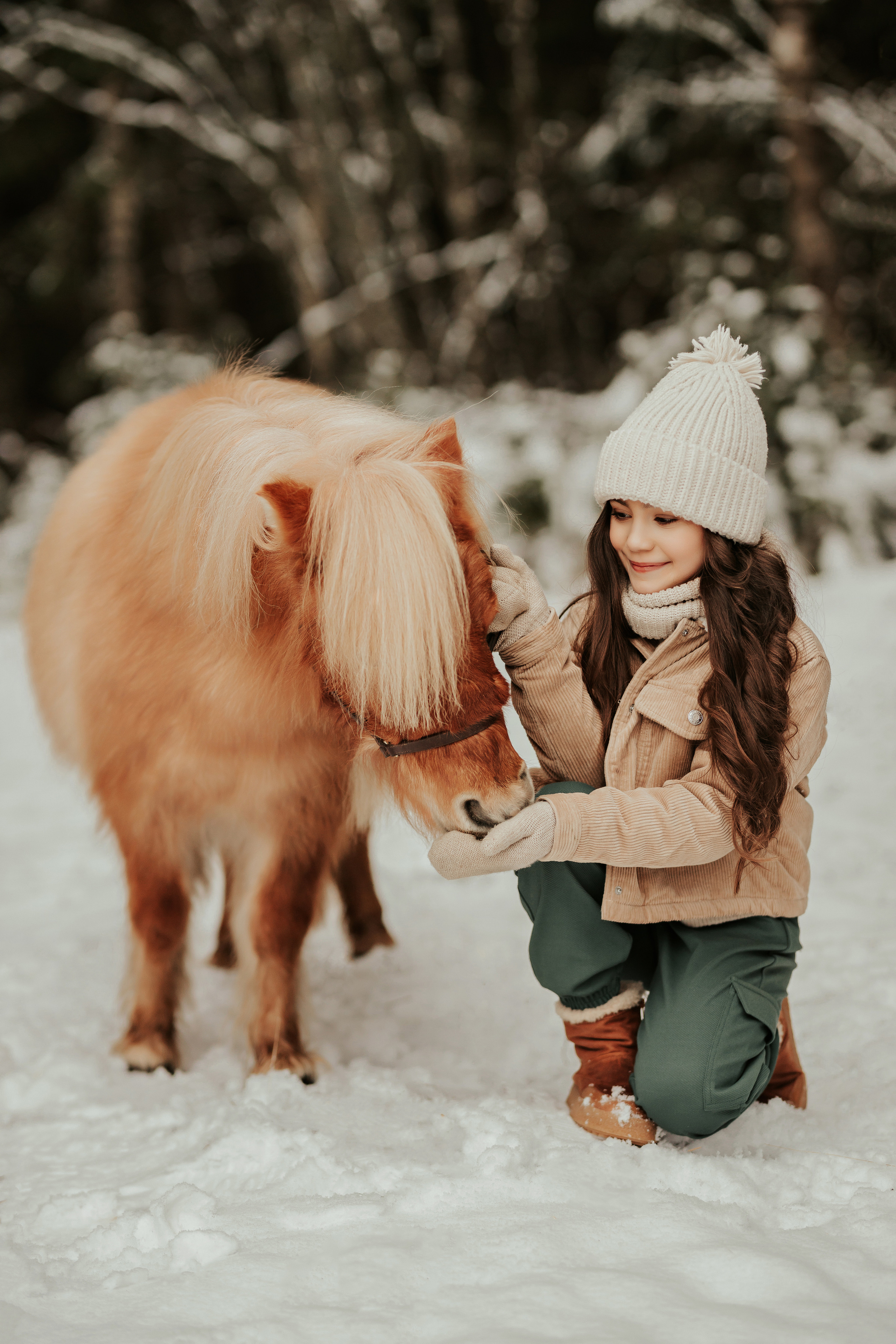 София и Микаэль с пони. ФОТОГРАФ |ЛАТВИЯ | ДАУГАВПИЛС|