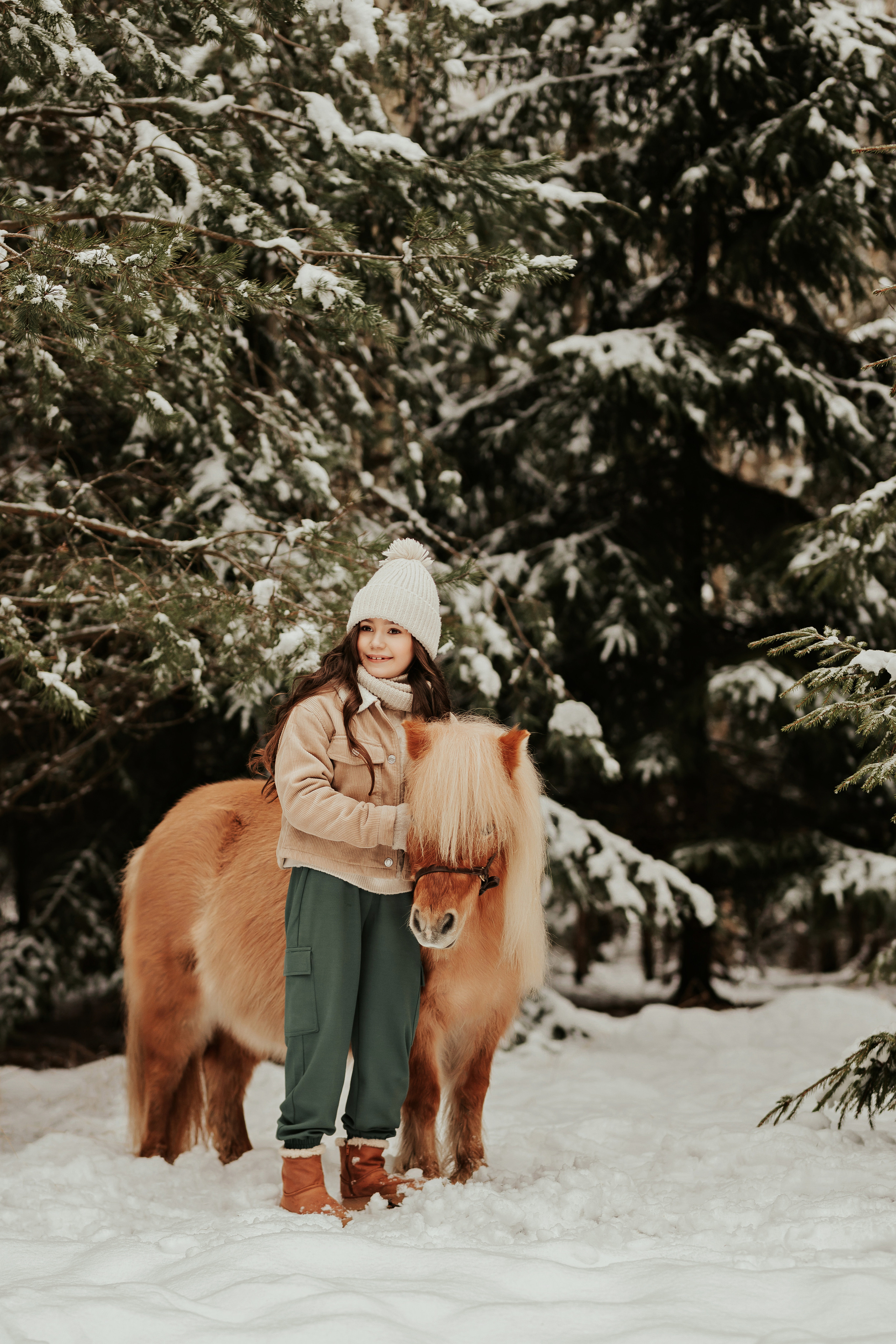 София и Микаэль с пони. ФОТОГРАФ |ЛАТВИЯ | ДАУГАВПИЛС|