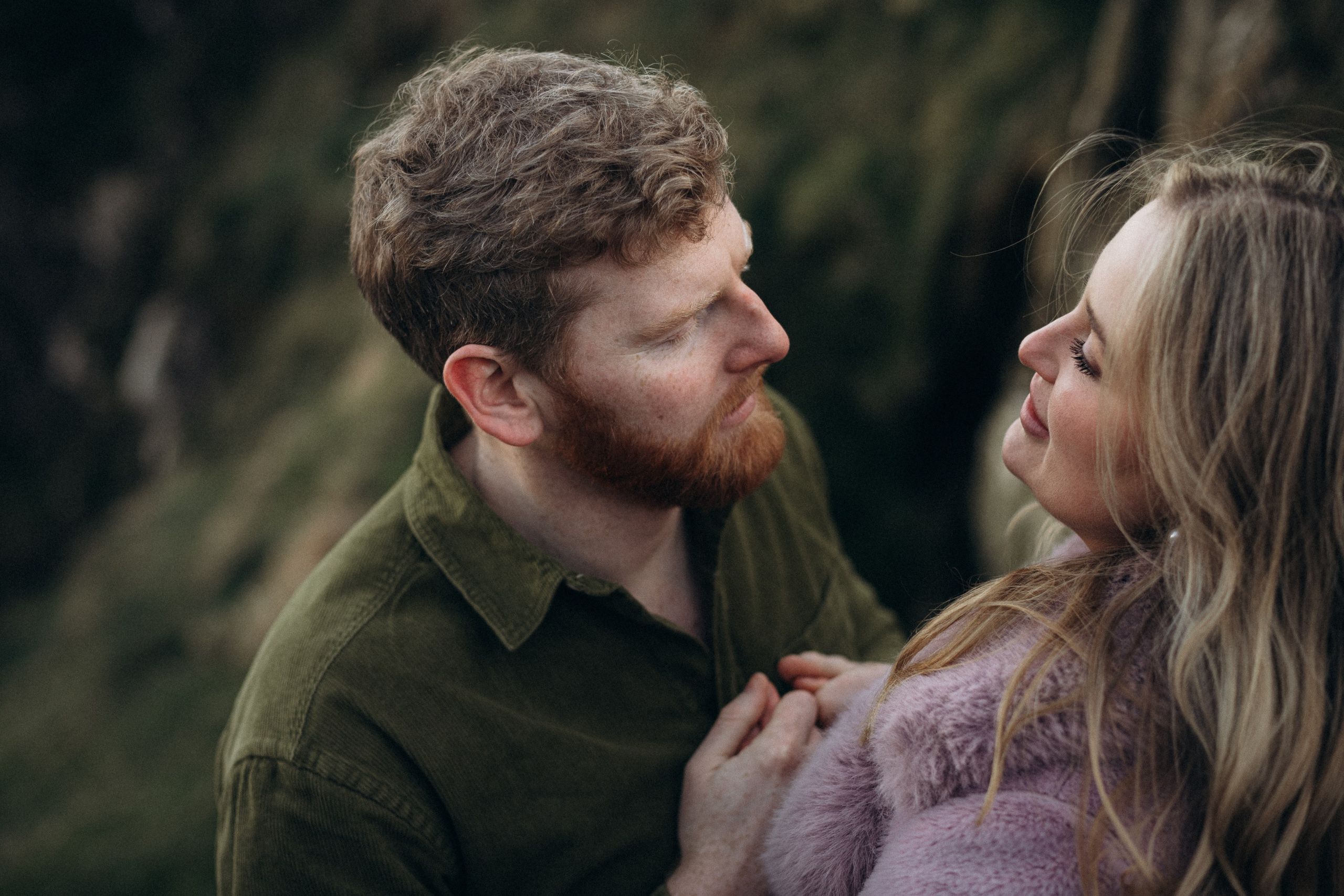 Howth cliff photoshoot. Wedding & Family photographer in County Donegal and Dublin, Ireland
