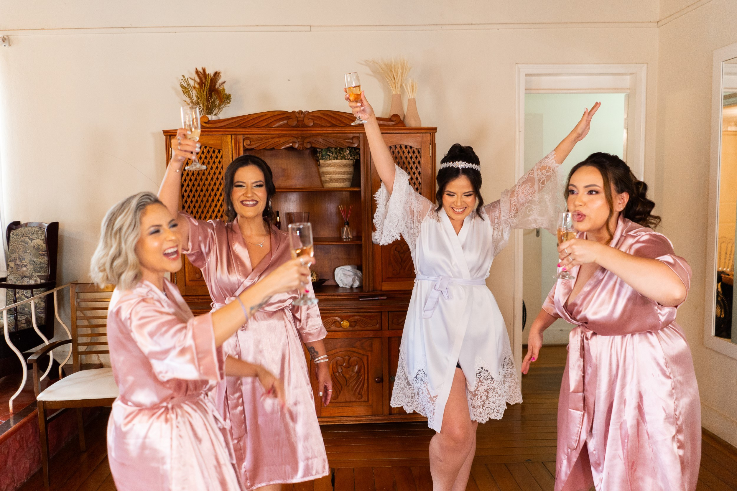 Casamento Aliriane e Willian — Novo Horizonte. Fotógrafo de casamento e Filmmaker de casamento