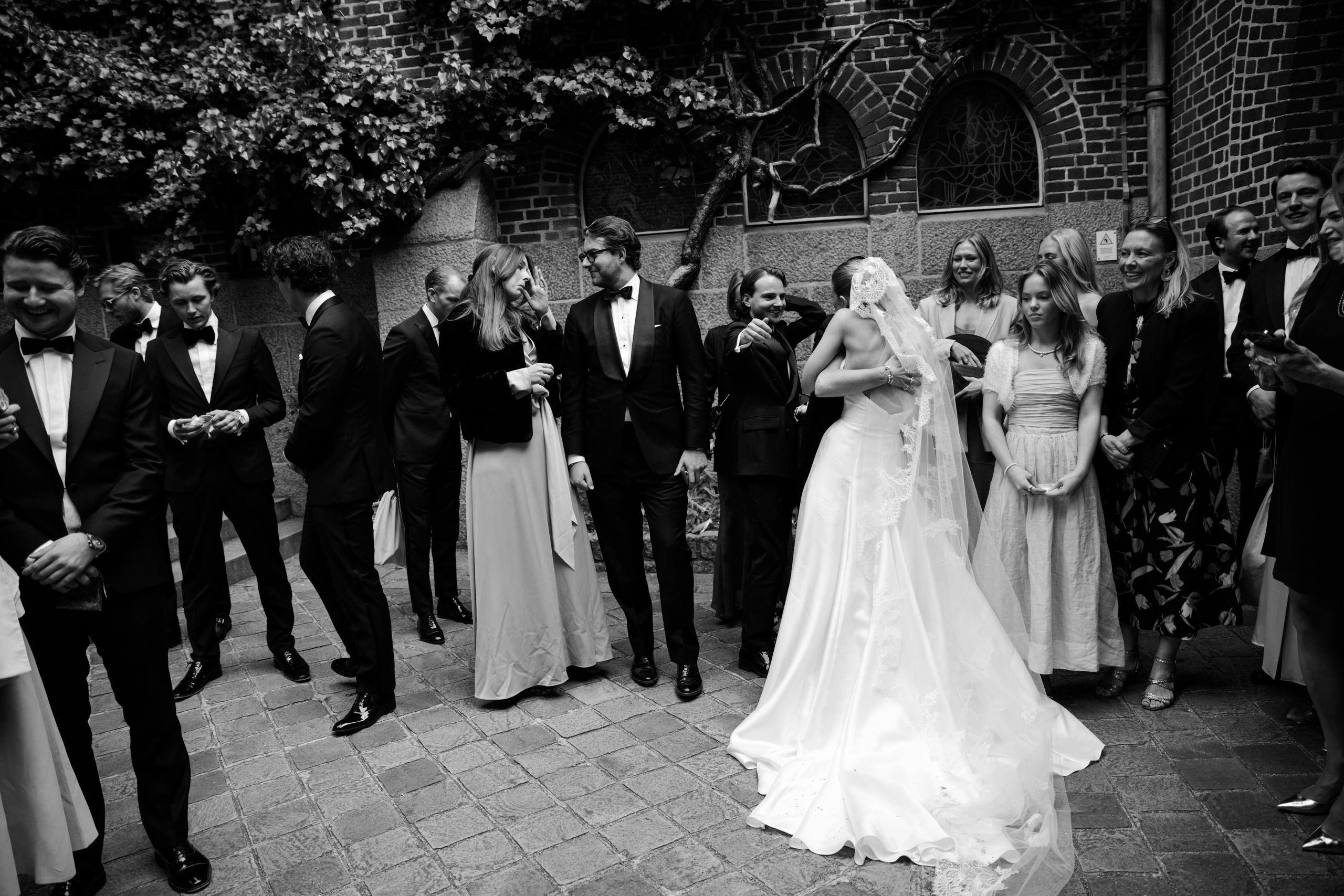 Clara & Douglas | Wedding Photography in Paris. Paris Wedding Photographer