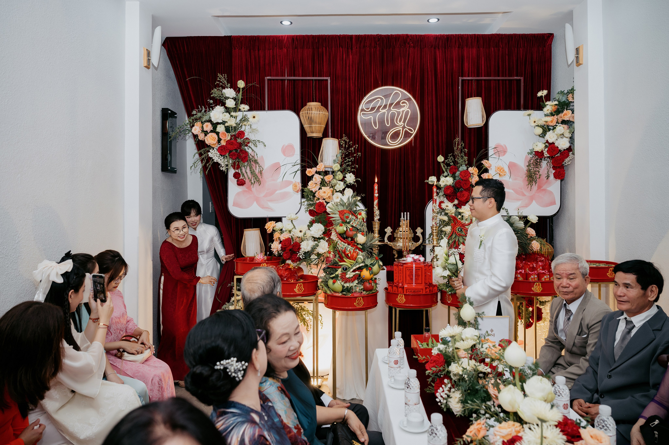 LÊ HÙNG & PHƯƠNG NGHI. Nhiếp ảnh gia đám cưới hàng đầu tại Thành Phố Hồ Chí Minh