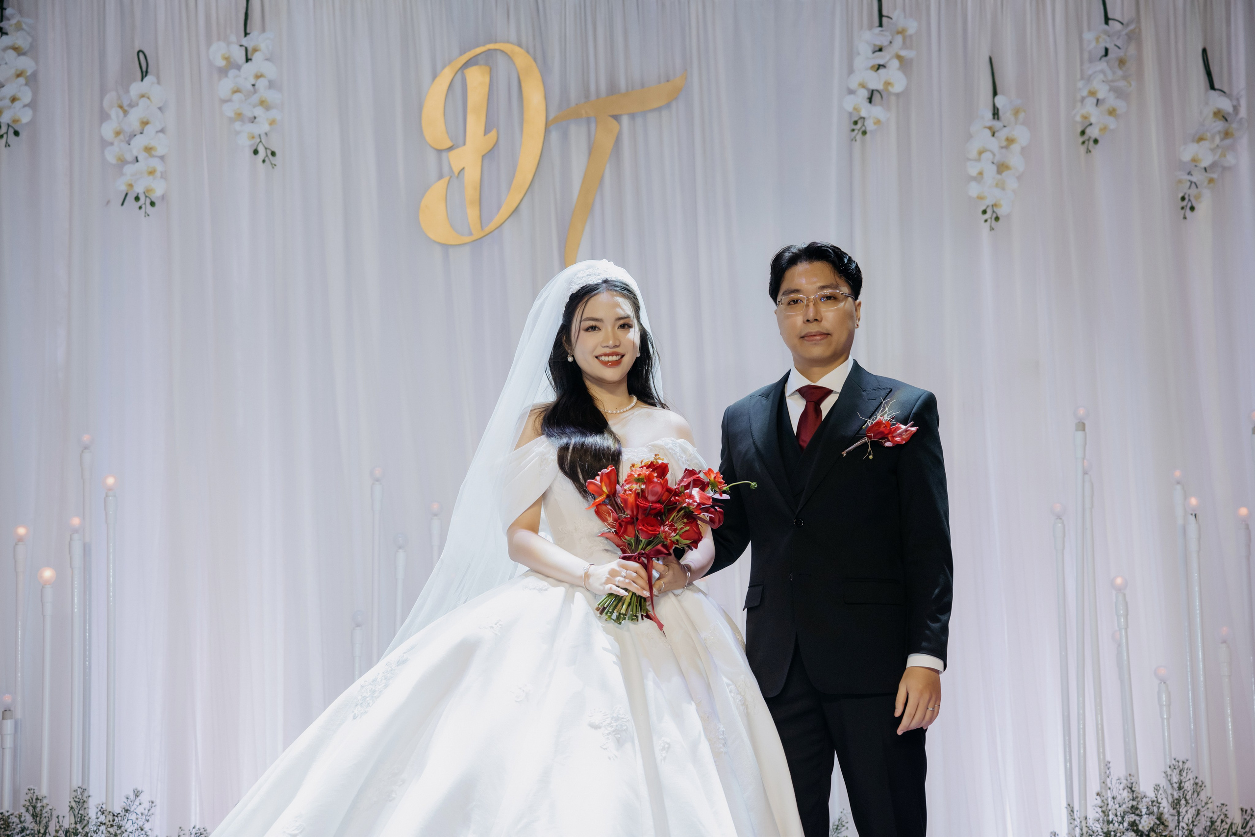 DAT & TU / Wedding Party. Saigon Wedding Present | Art Beyond Moments
