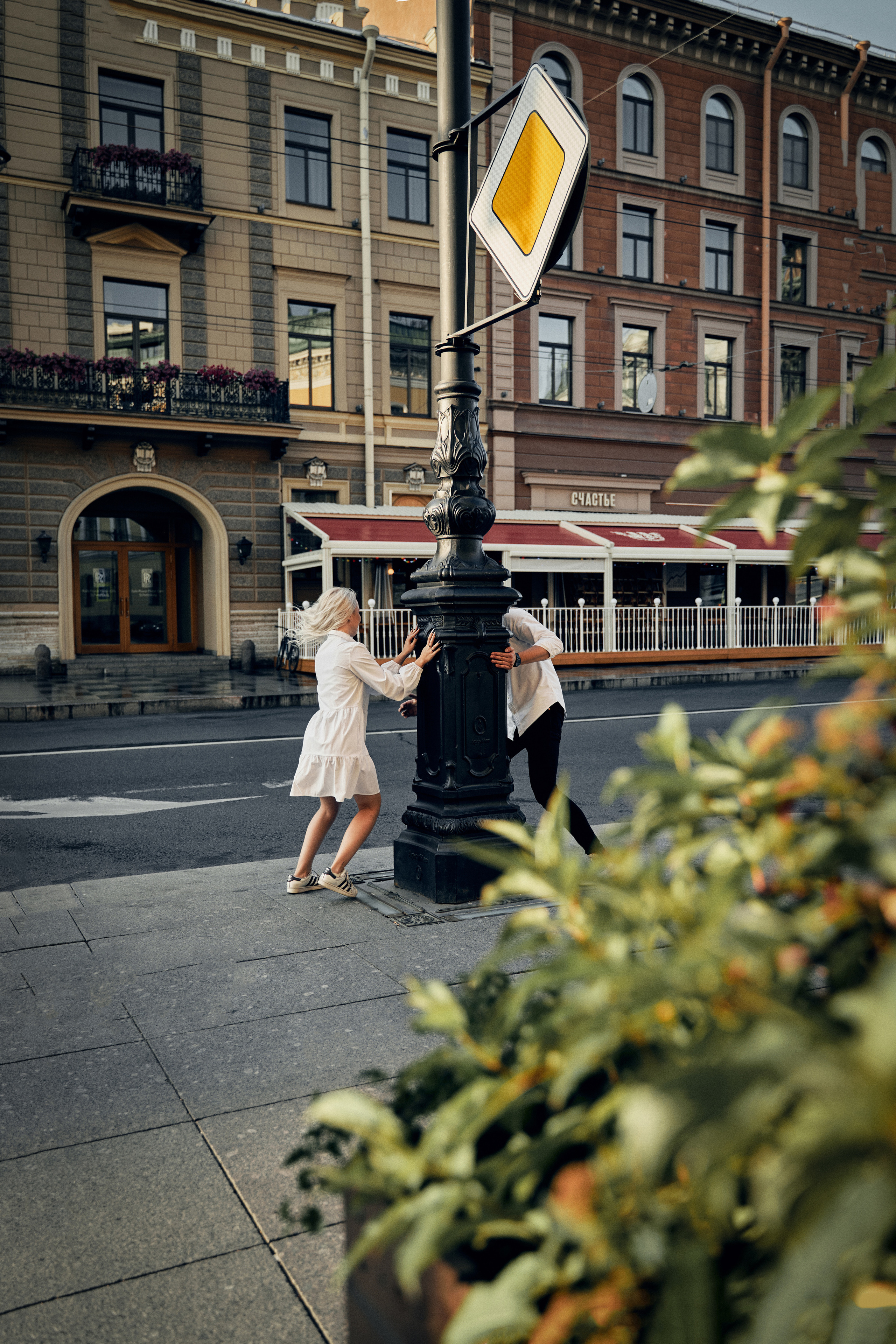 Love story. Ilya, Kat and Peter. Photographer in Barcelona Spain Zhanna Zakharchenko