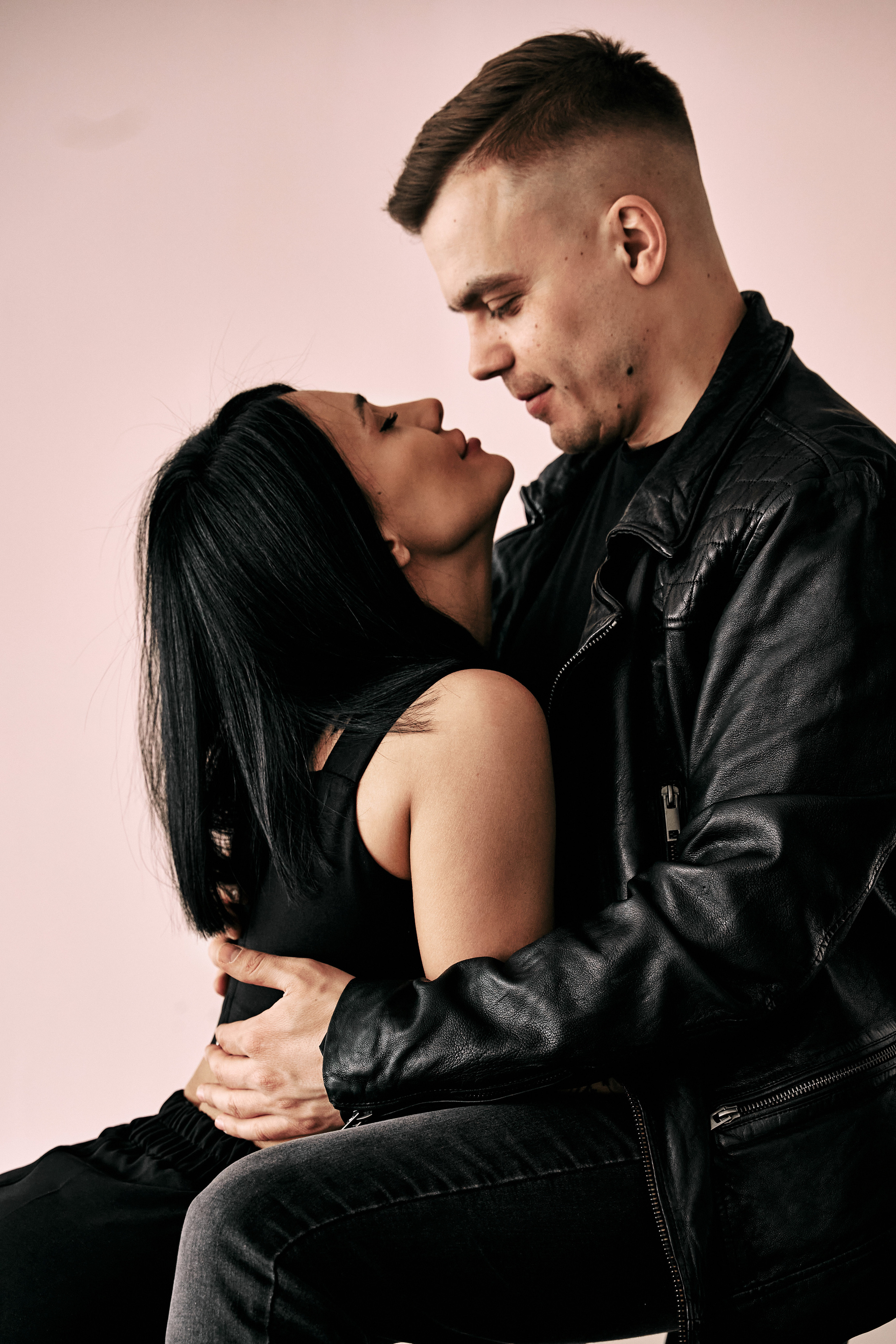 Сергей и Настя. Молчаливое счастье. Фотограф в Барселоне Жанна Захарченко