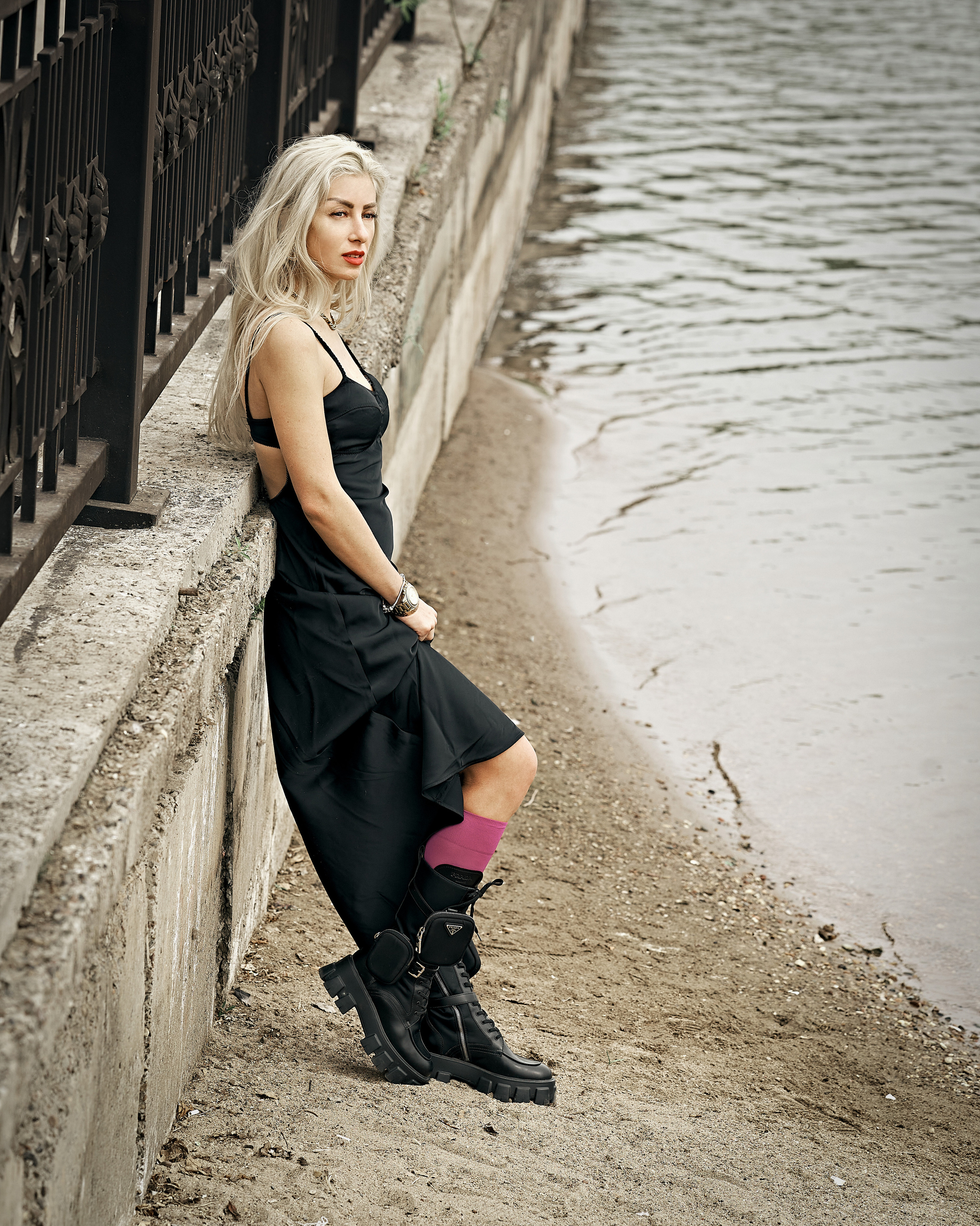 Juliana. Freedom. Wind in my hair. Photographer in Barcelona Spain Zhanna Zakharchenko