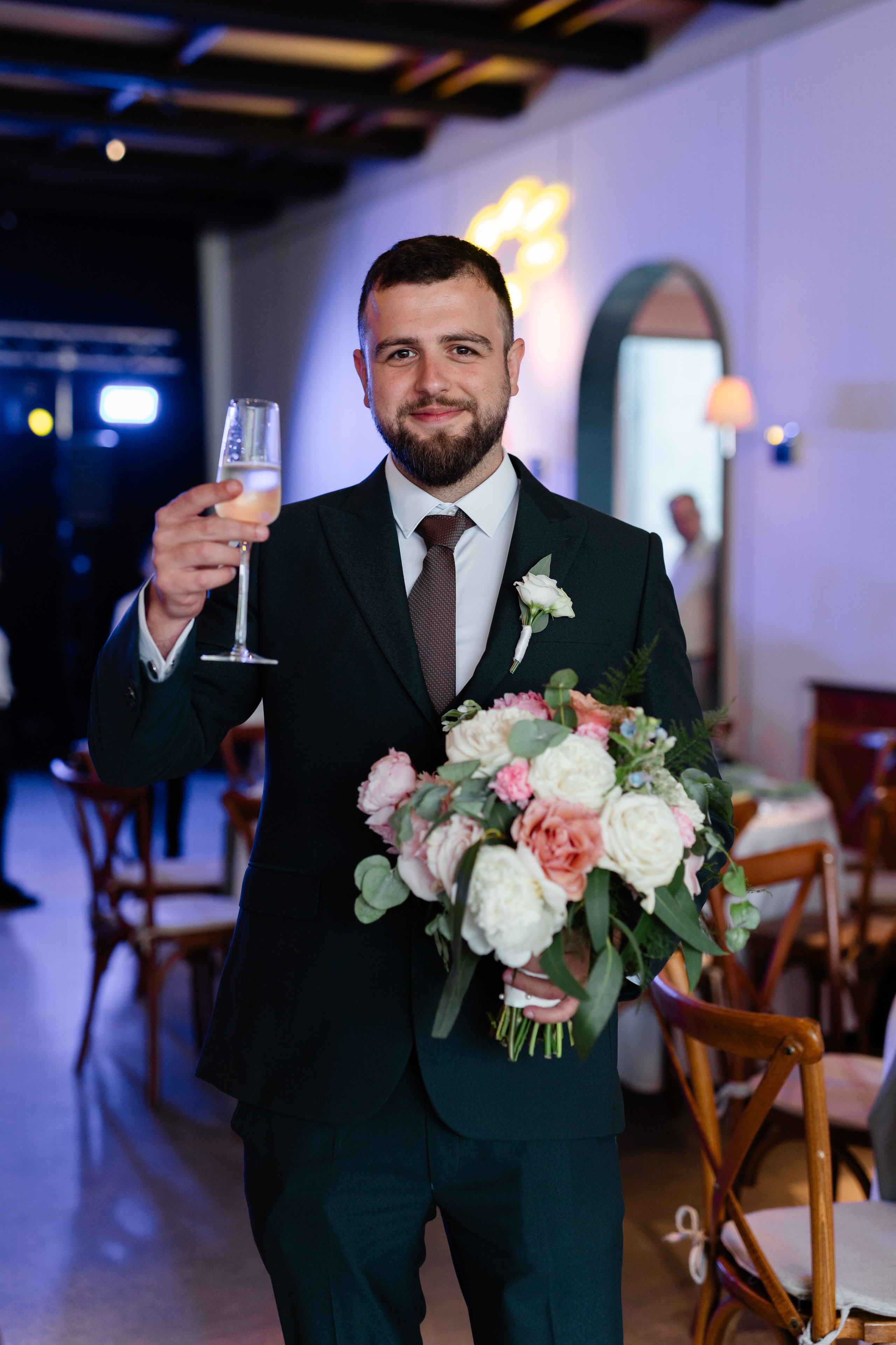 Flori & Cosmin. Main