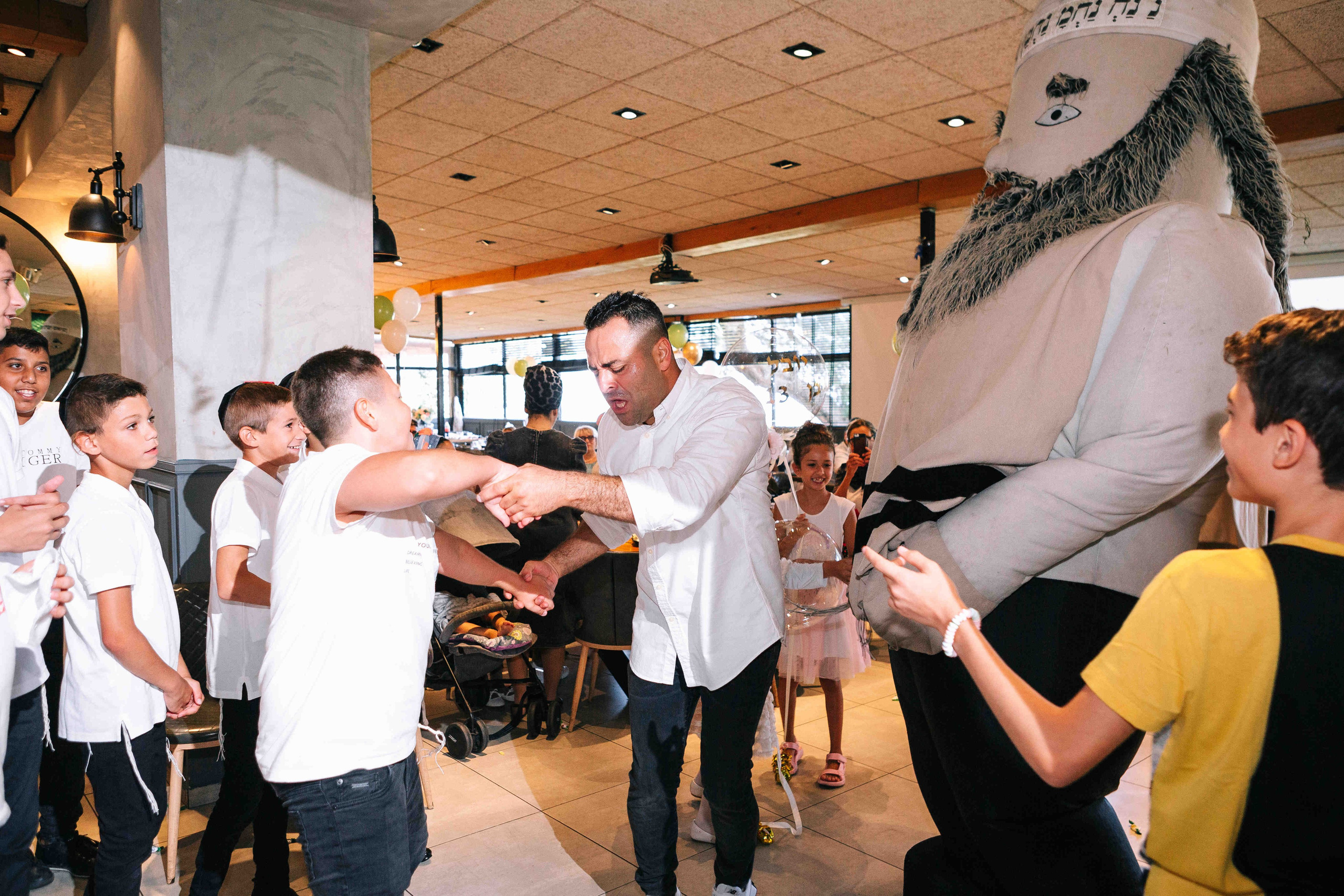 BAR MITZVAH IN A RESTAURANT (NETANYA). Https://shi-photo.com/