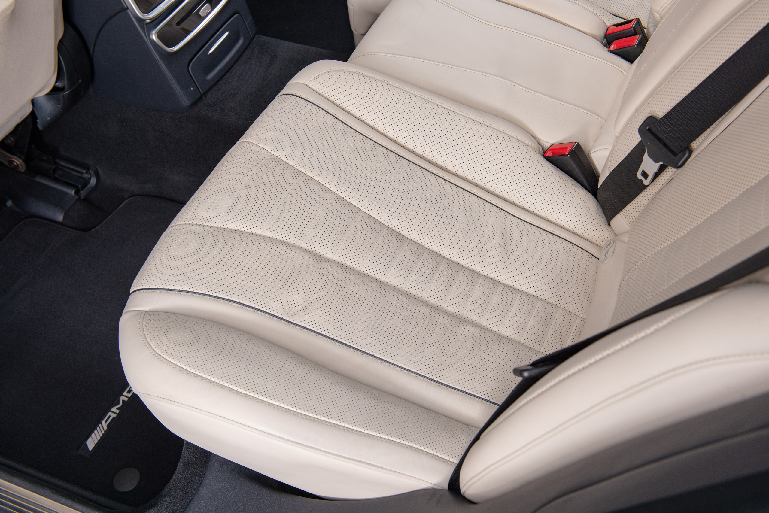 Фотосъемка Mercedes Benz S500 для продажи. ФОТОГРАФ МЕКСИКА КИНТАНА-РОО