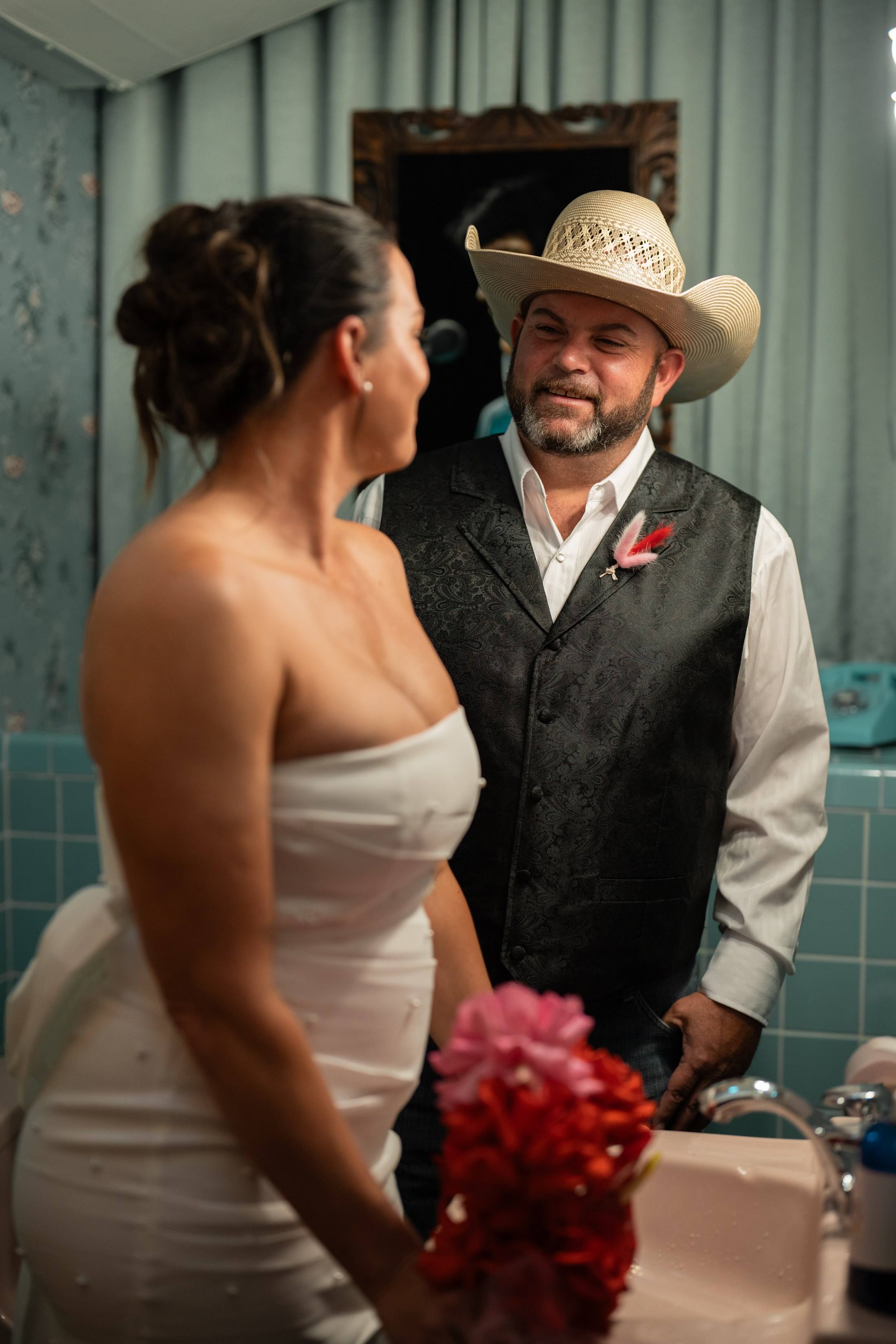 Jaye&Richie. Wedding & elopement photographer Viktoriya Kravtsov. Las Vegas