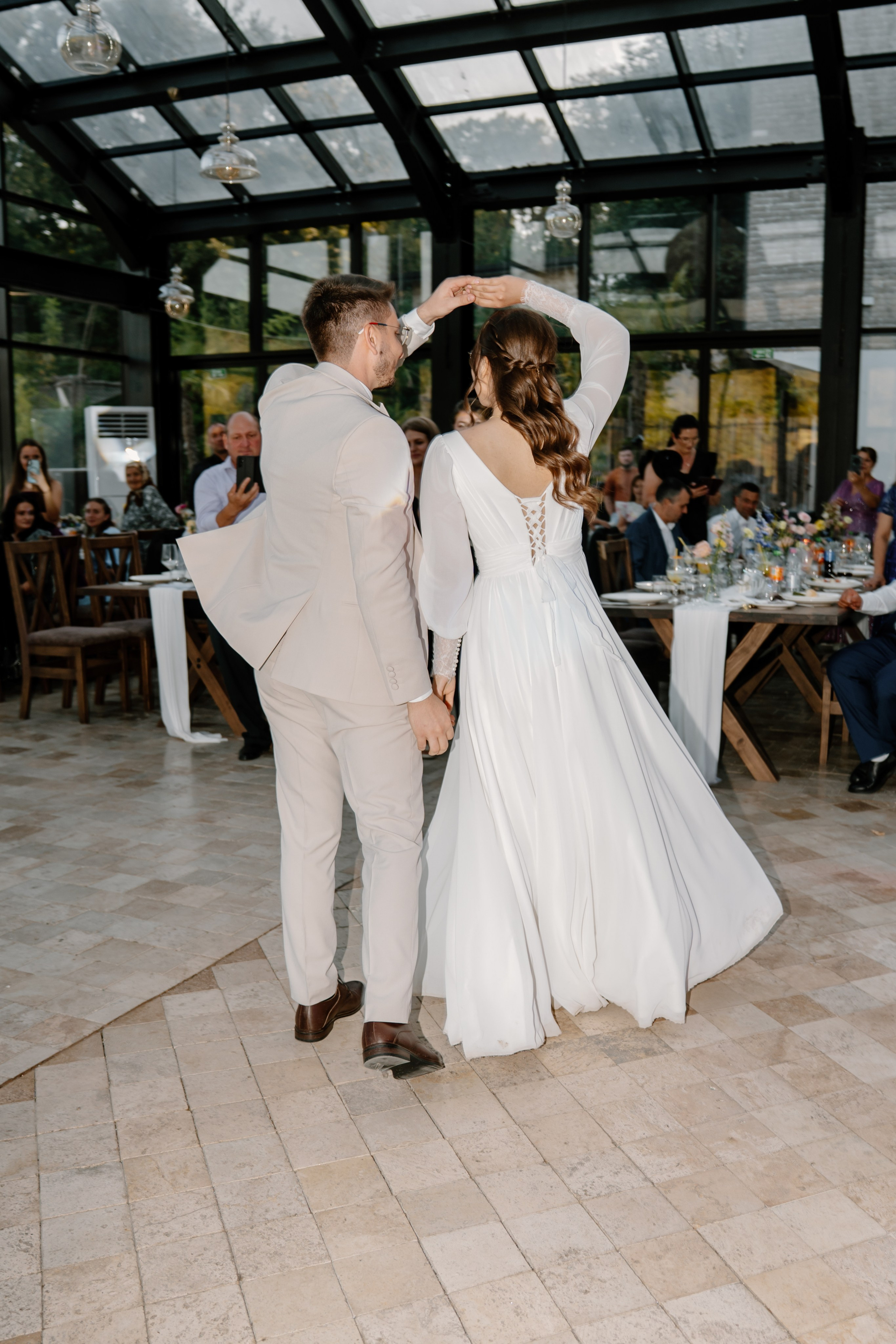 Analisa | Constantin. Gabrielacojocariu.com