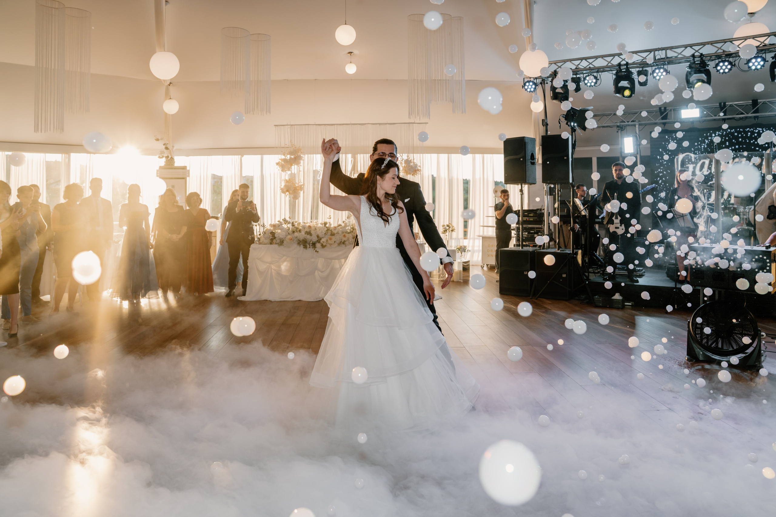 Gabriela & Dragos. Gabrielacojocariu.com