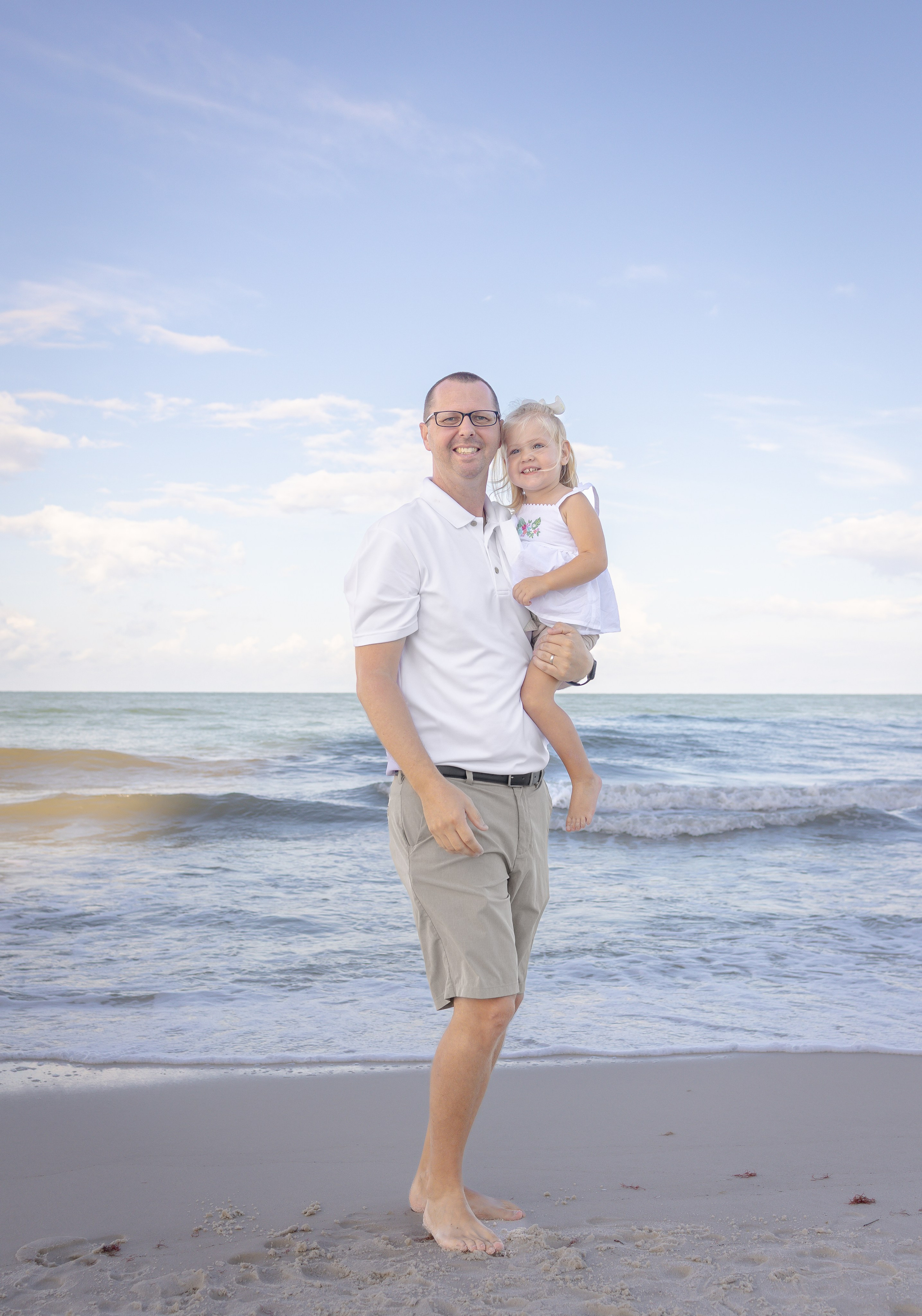 Jon and Brooke Beach Photography 2025. Out and About 239