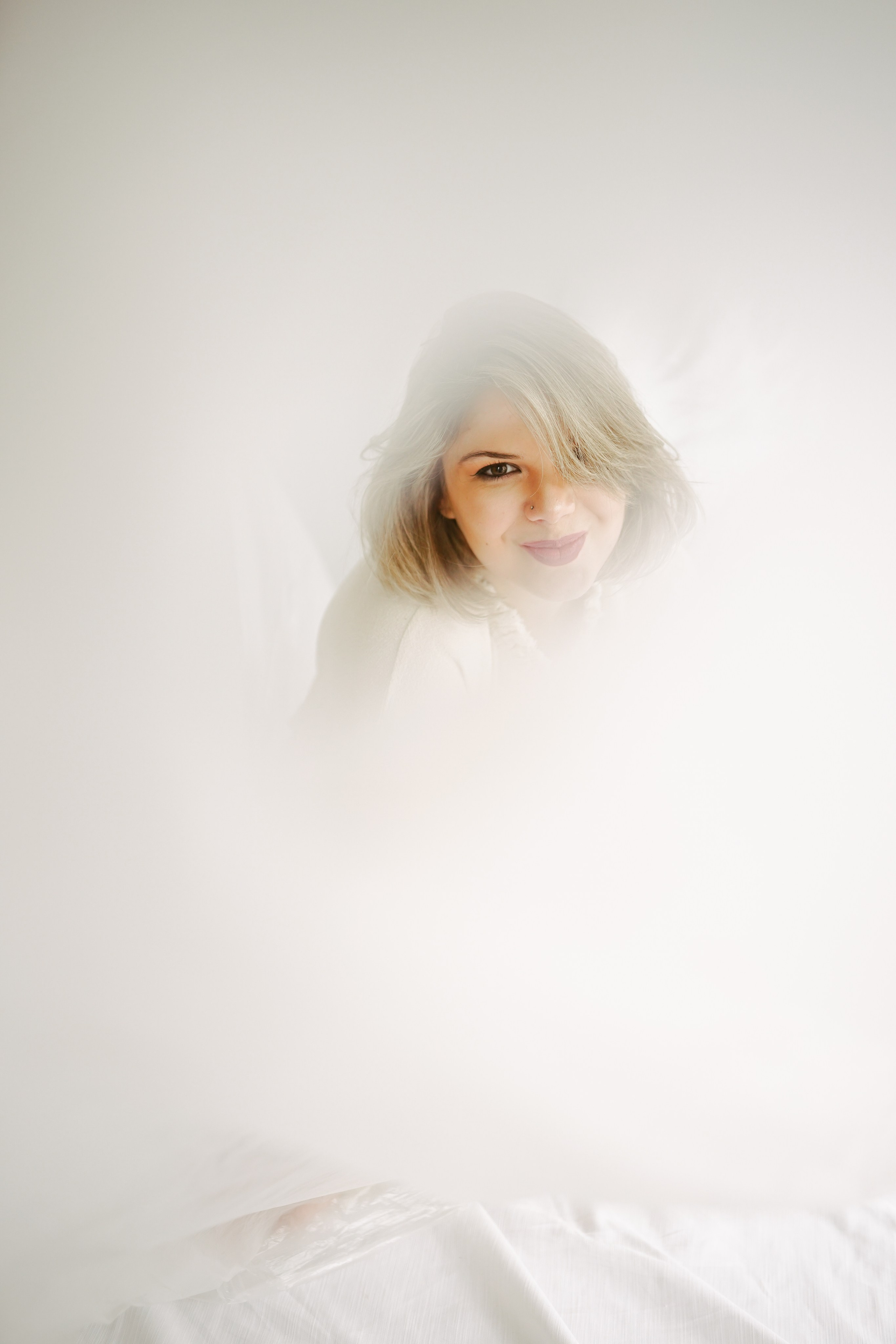 Fotografie de Portret Brașov | Artist Mădălina Beda. Madalina Beda- Artist vizual, fotograf, doula la nastere, consultant babywearing Brasov si in toata tara