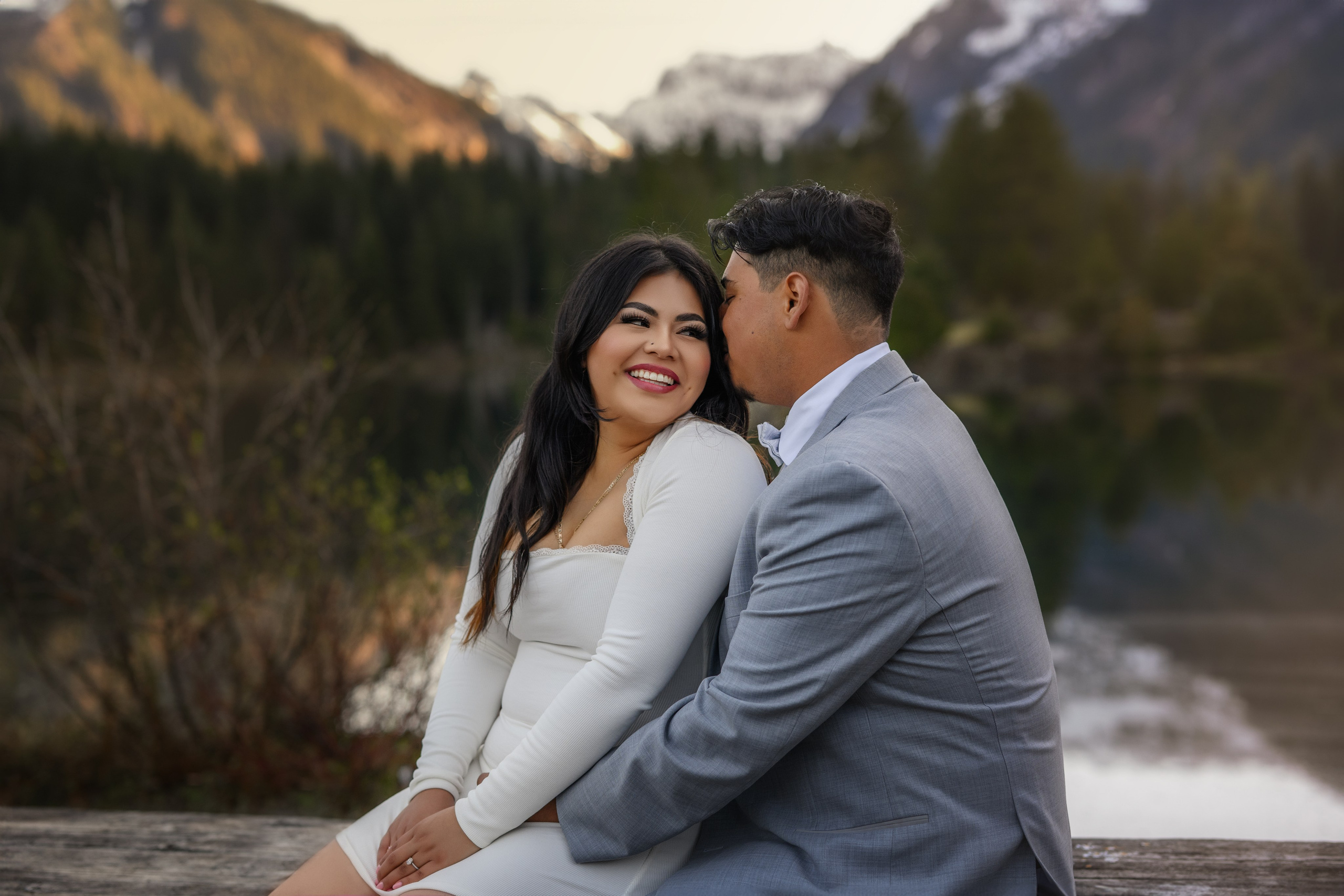 Elopements. Wedding & family photography in Seattle area. Helen Michelle photographer